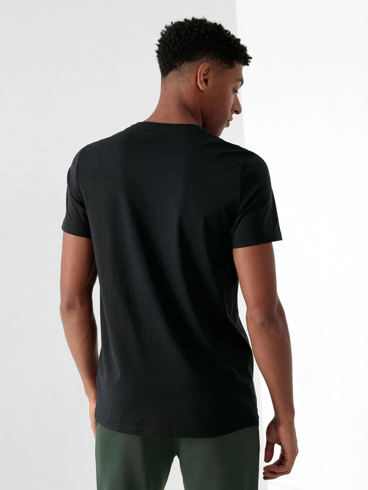 KOSZULKA MĘSKA 4F T-SHIRT BAWEŁNIANY PODKOSZULEK SPORTOWY LIMITOWANA Płeć mężczyzna