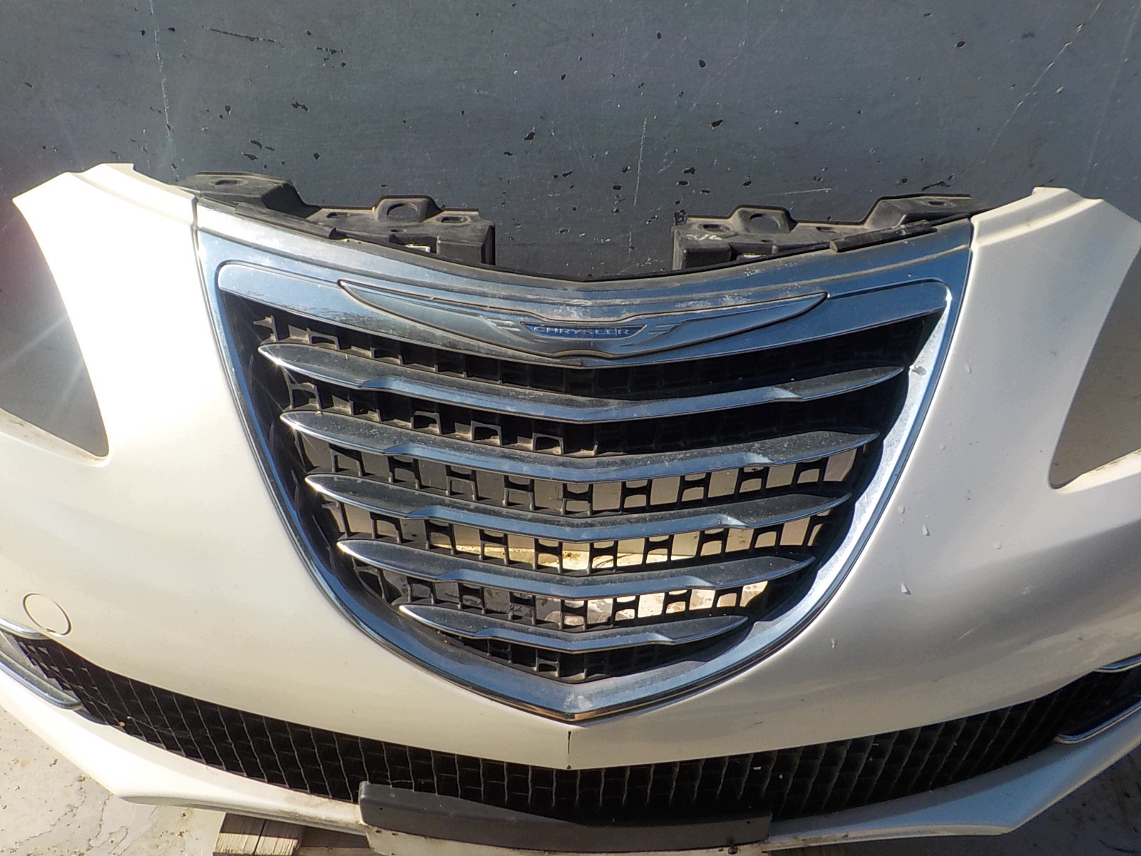 683 CHRYSLER LANCIA YPSILON bumper front front