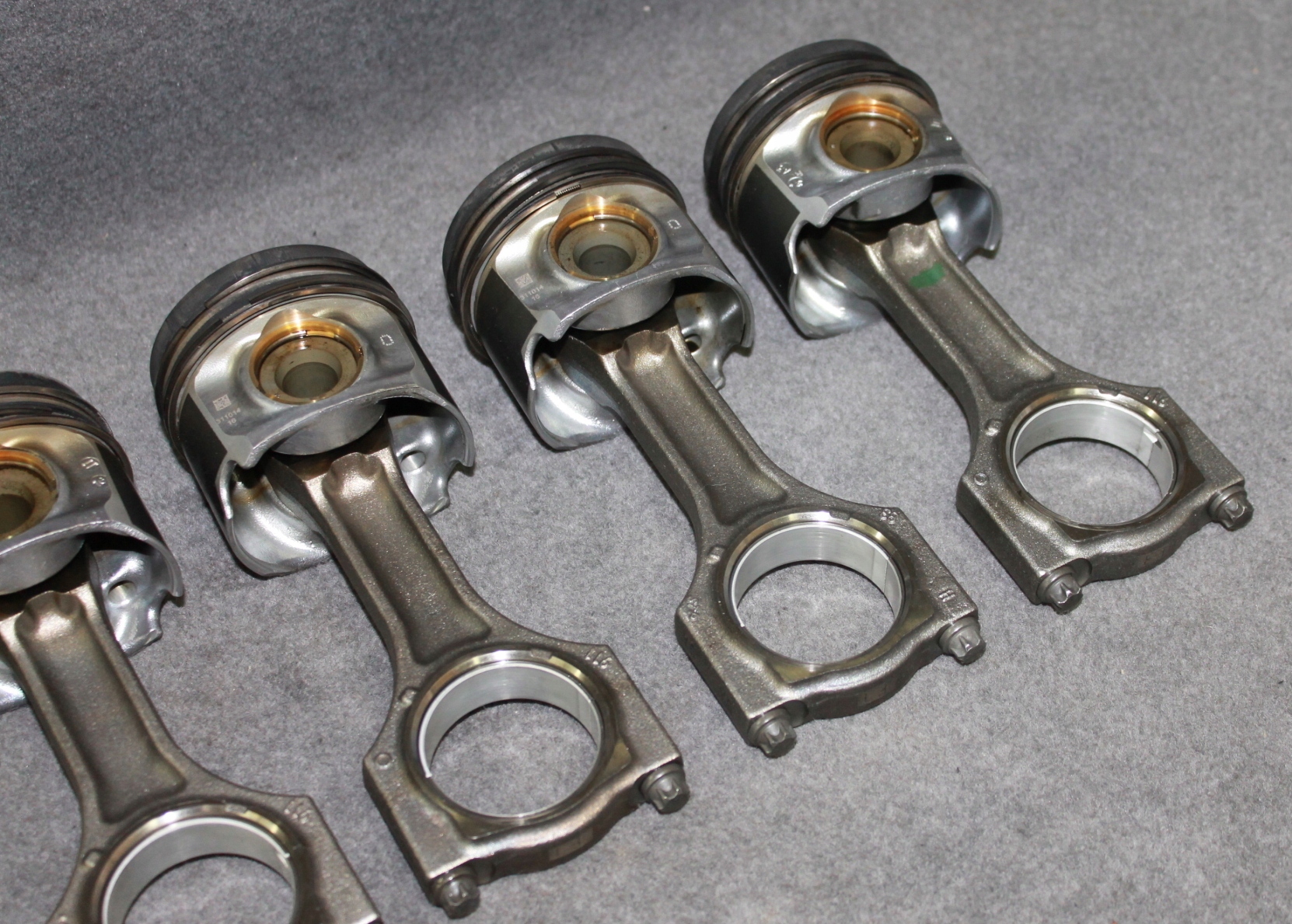 BMW G30 G11 G01 G05 3.0D 4.0D B57D30 piston connecting rod