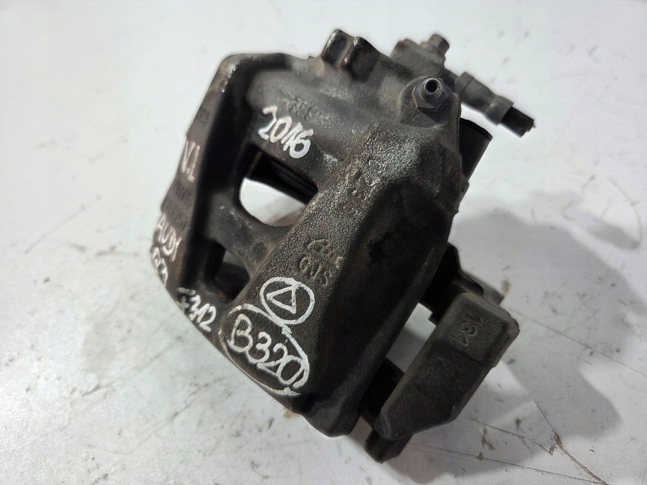 Audi A3 S3 8V caliper brake front left VCF257 (B320)