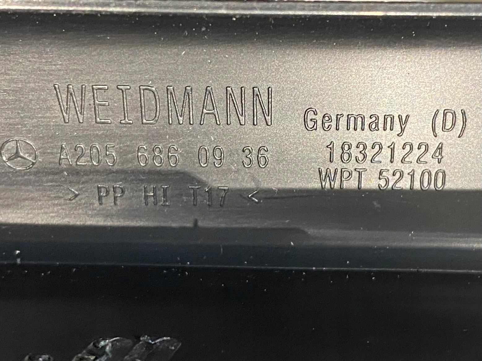 MERCEDES BENZ cover cap A2056860936