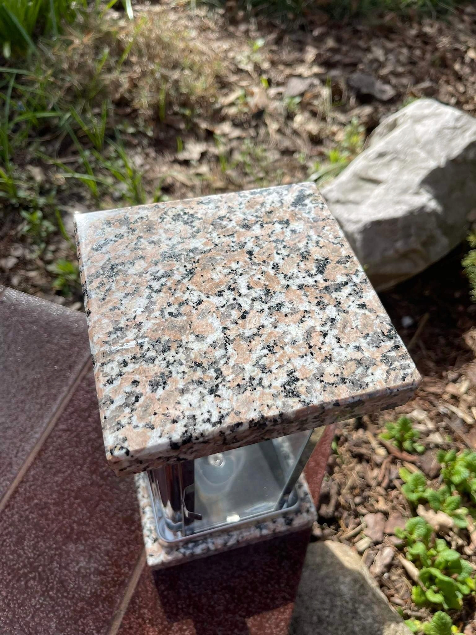 Lampáš Kamenný/ Štvorec /L-19/ Svetlý Crema Julia /1 Kus