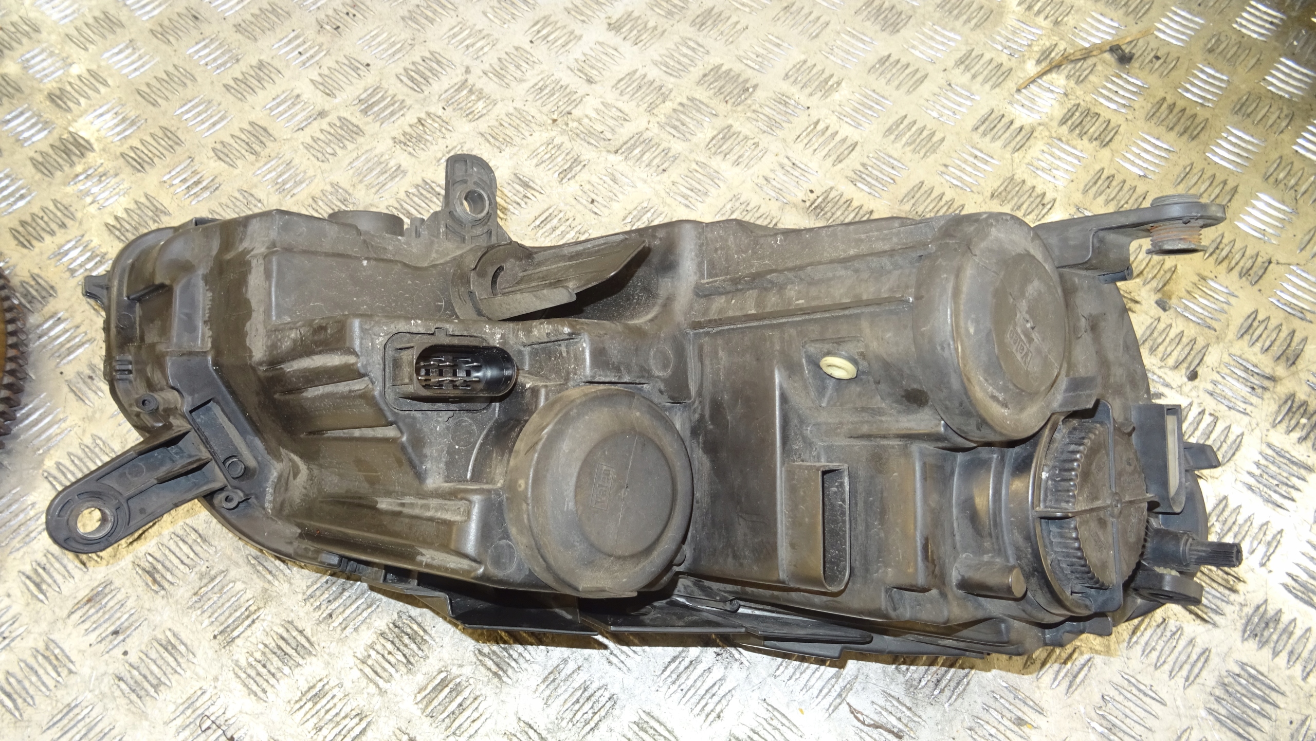 VW PASSAT B7 10-14r light left front ANGLIK