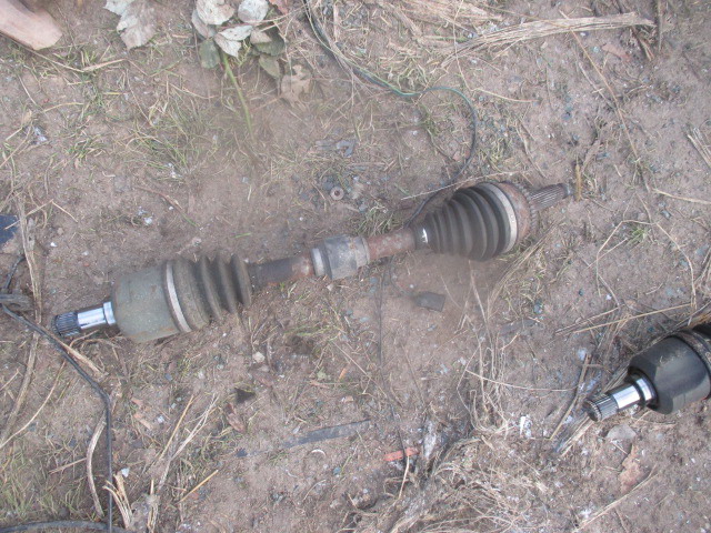 GALANT VIII 8 піввісь лівий ручний 2.5 V6