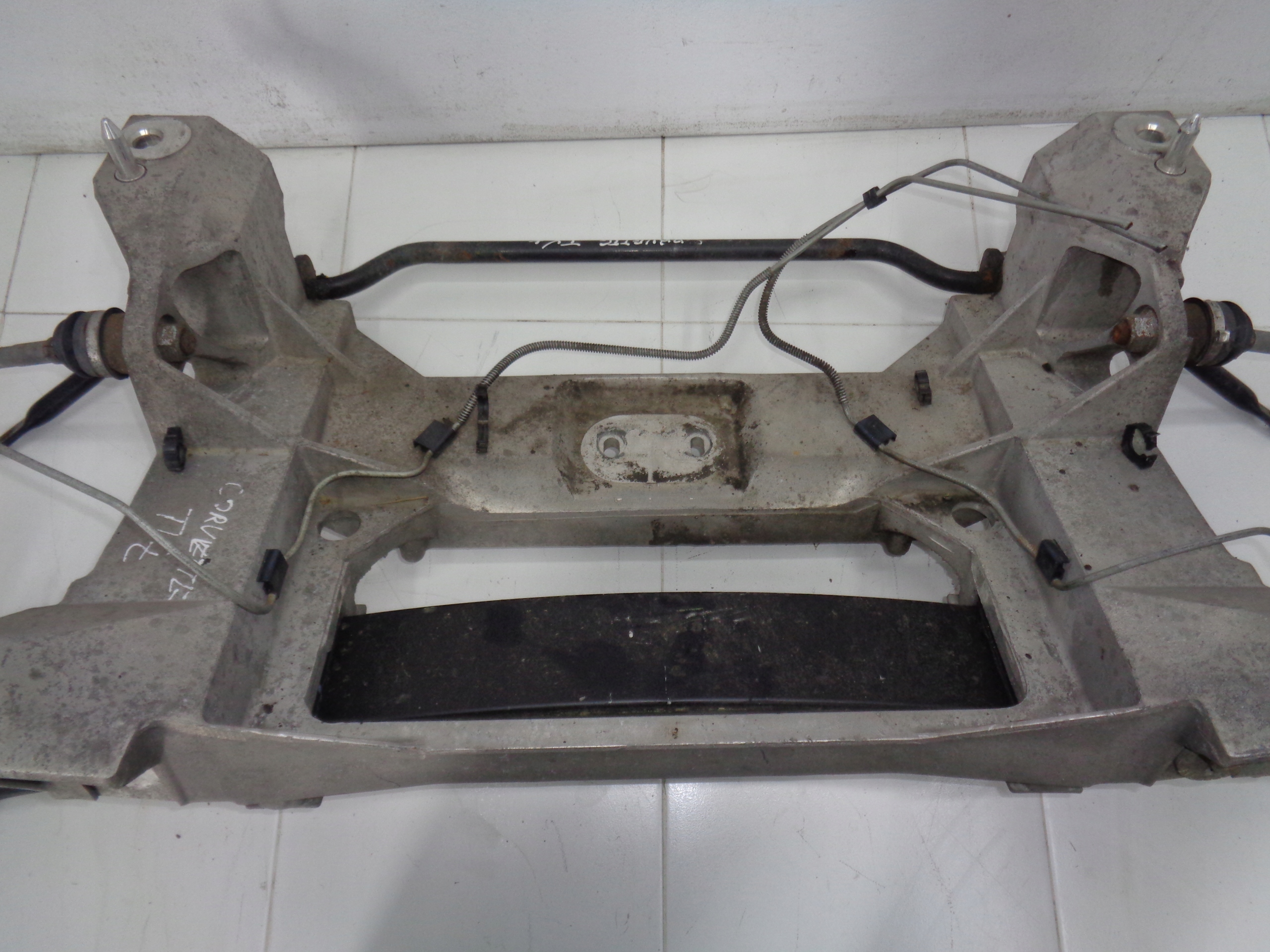 CHEVROLET CORVETTE C5 VORDERACHSTRÄGER ACHSTRÄGER RESOR HECK 96