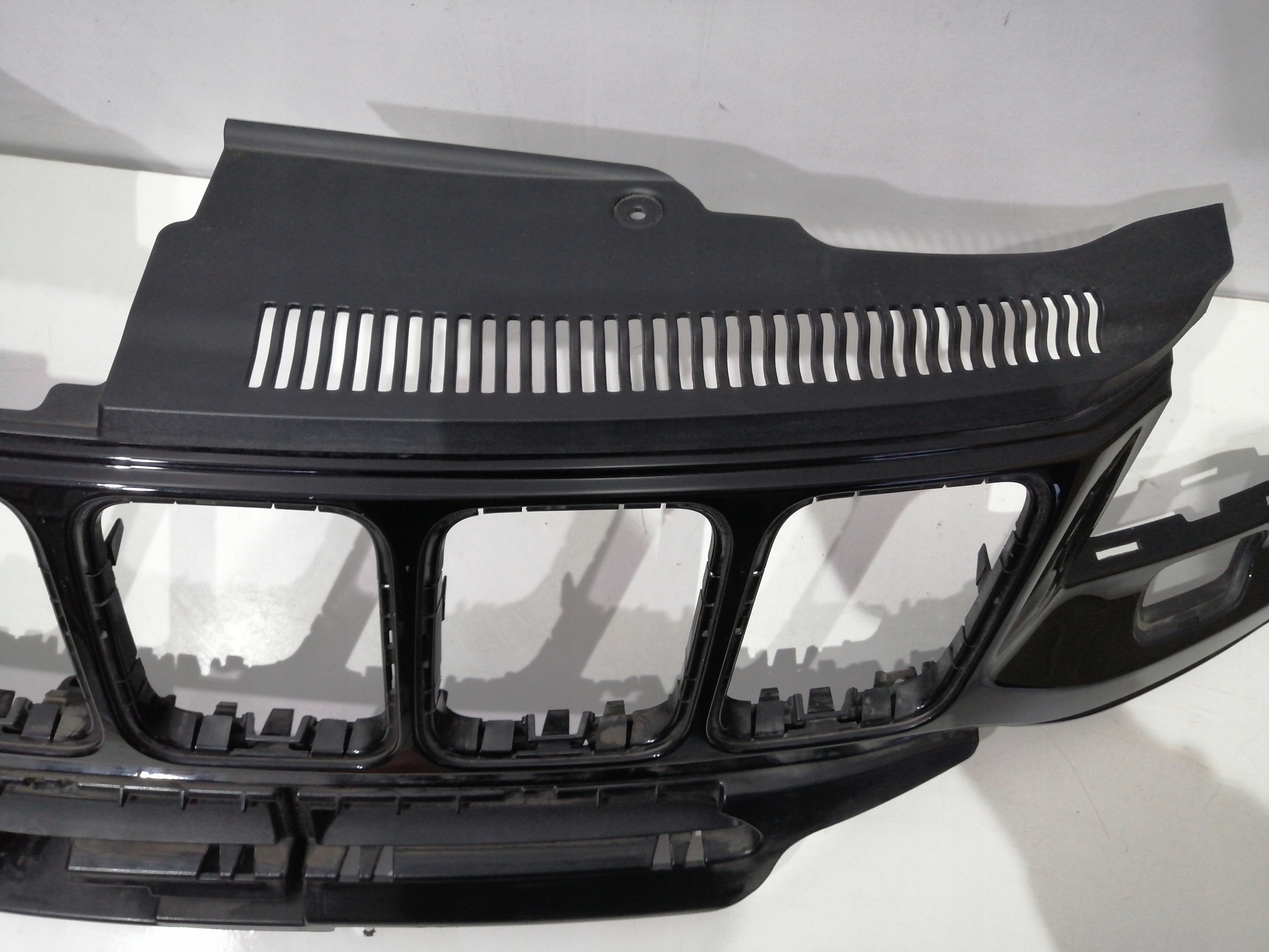 Jeep Cherokee J Kühlergrill FRONTGRILL Kühlergitter 8264296 - Thumbnail 5