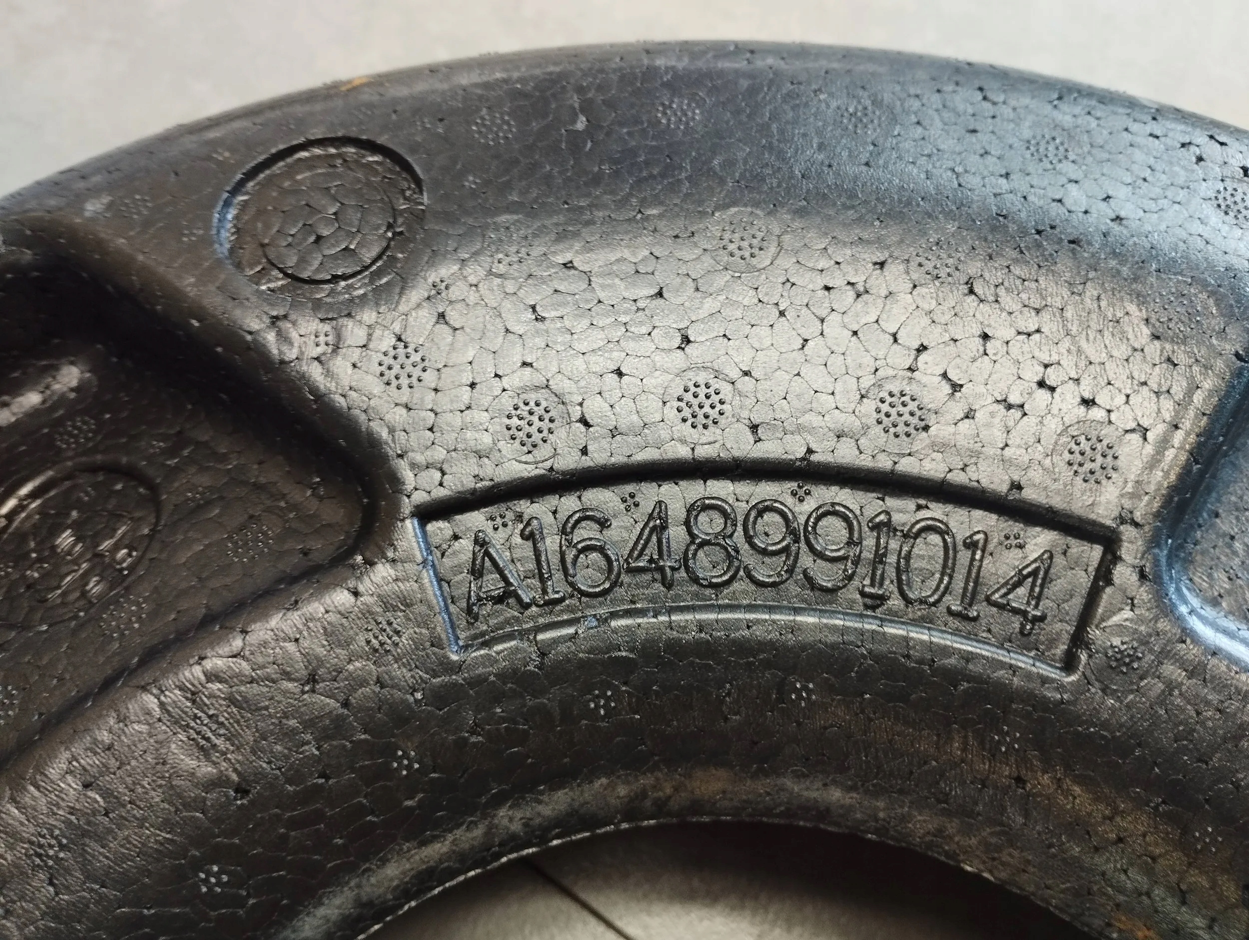 Mercedes ML W164 polystirene boot A1648991014