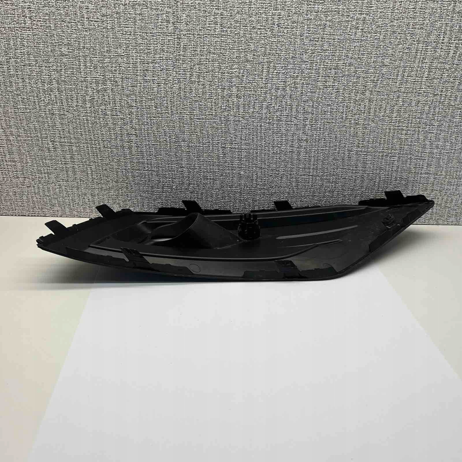 VOLVO S60 V60 2017- 2024 grid of a bumper left front left front 31455638