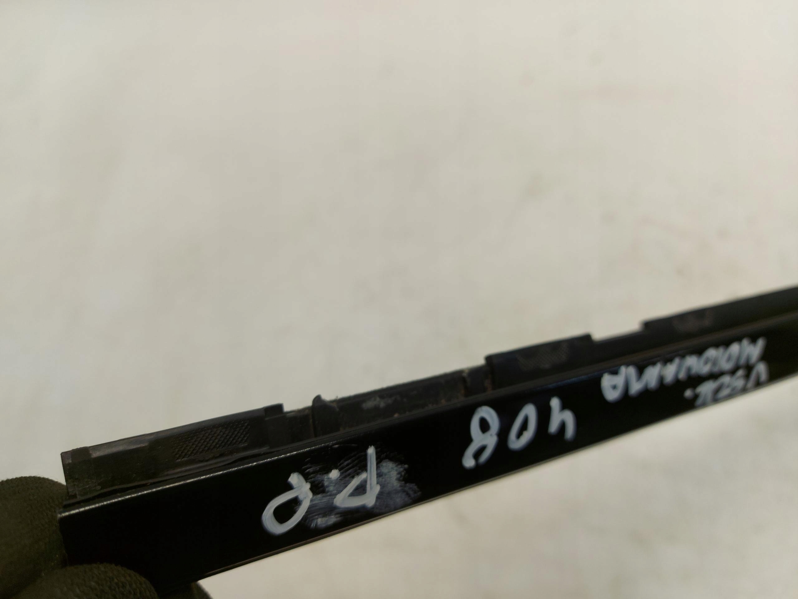Peugeot 408 GT P54 moulding dust right front