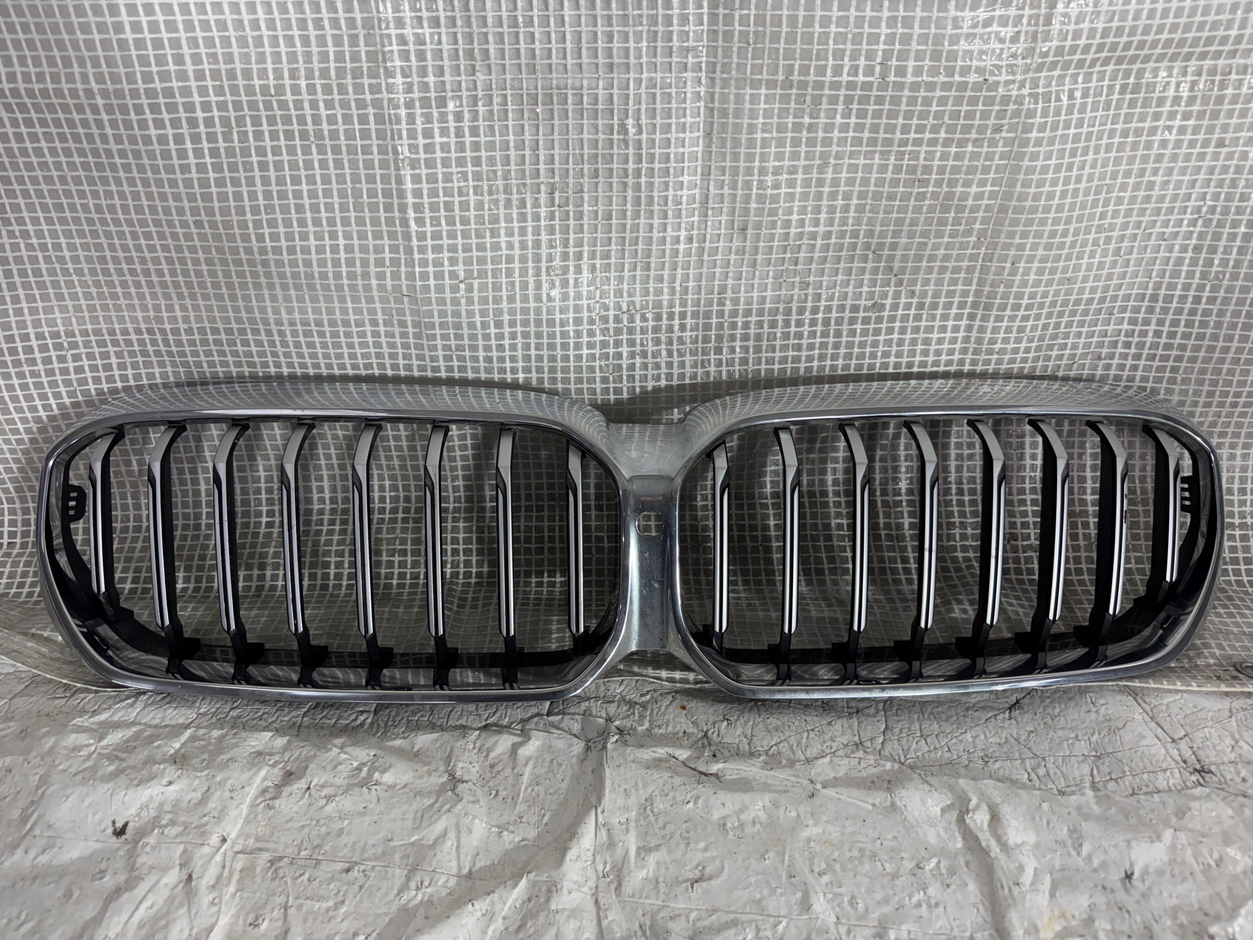 BMW 5 G31 Kühlergrill FRONTGRILL Kühlergitter - Thumbnail 1