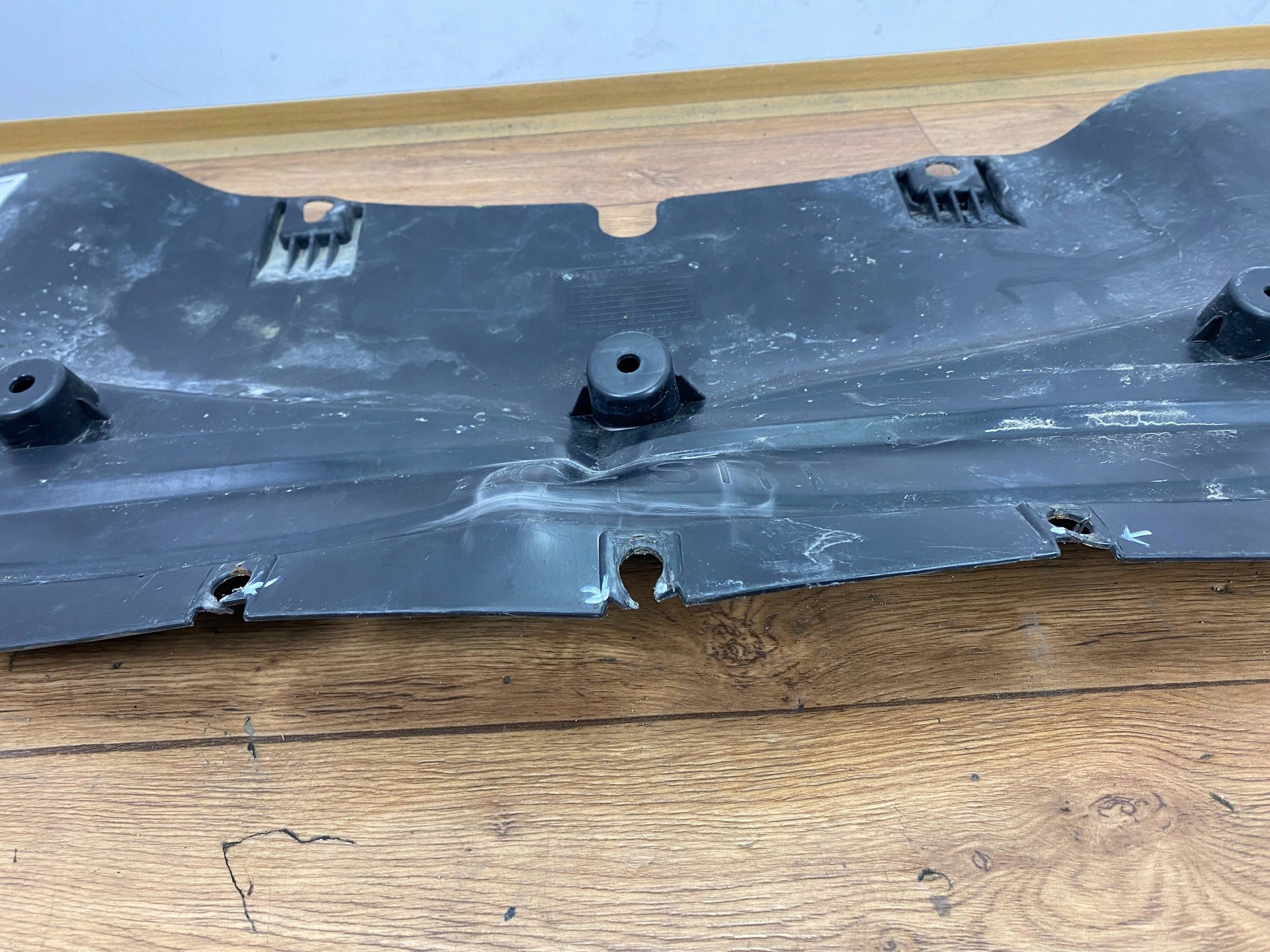 cover below engine of a bumper Dodge Challenger 2015+