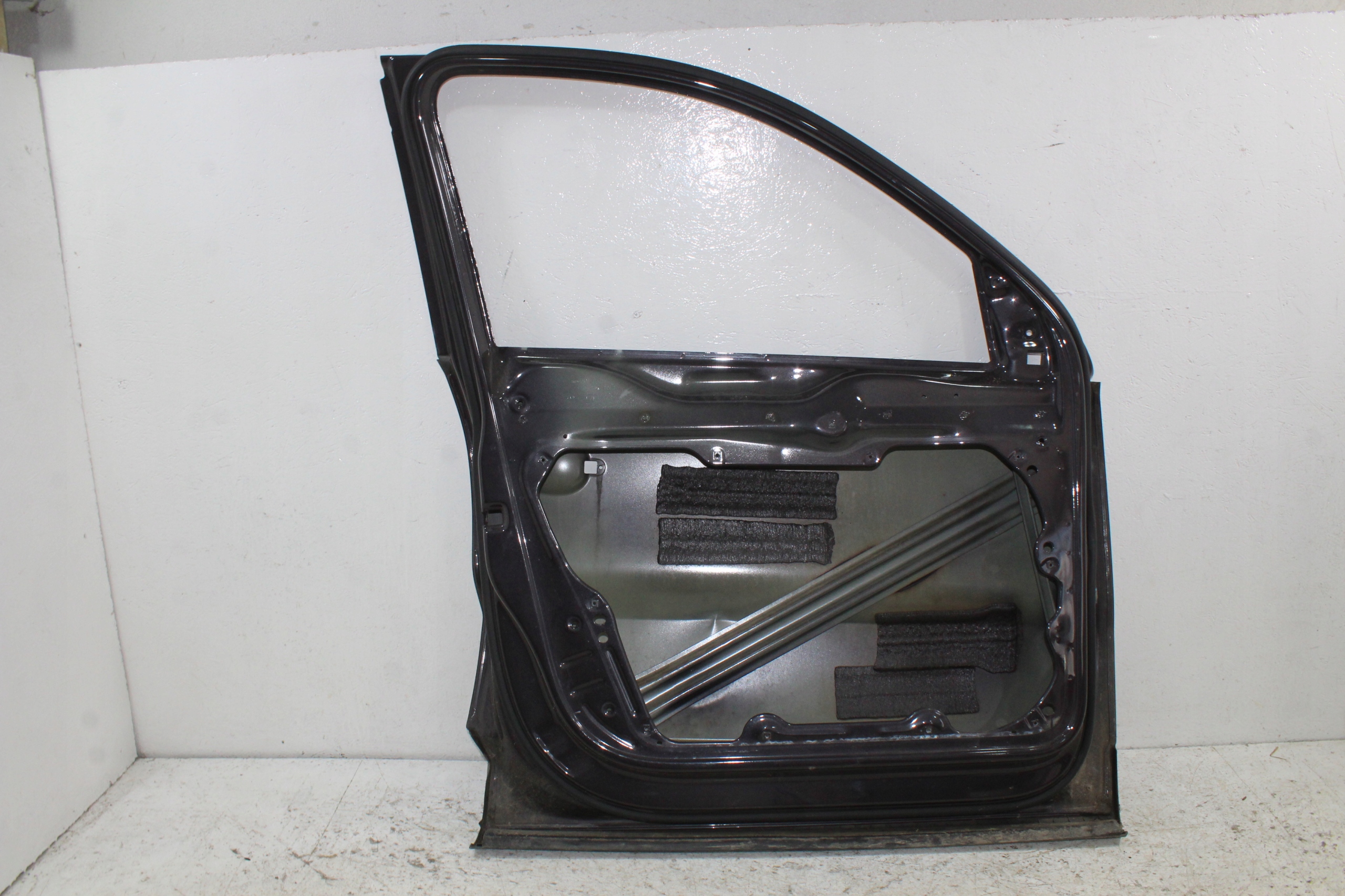 VW Tiguan door left front front 5N0831331C