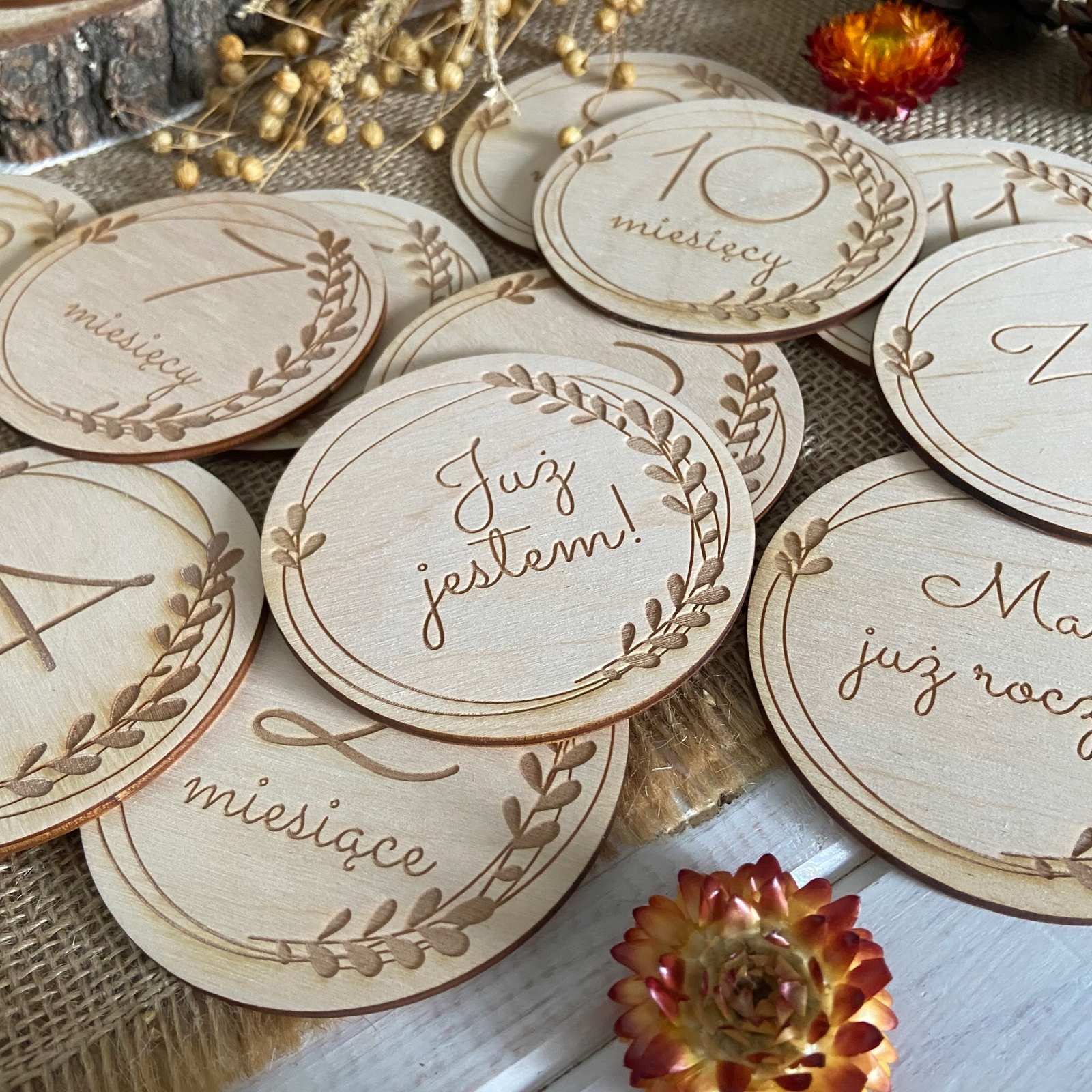 Drewniane Tabliczki z Miesiącami do Zdjęć Dziecka Karty z Imieniem Marka bez marki