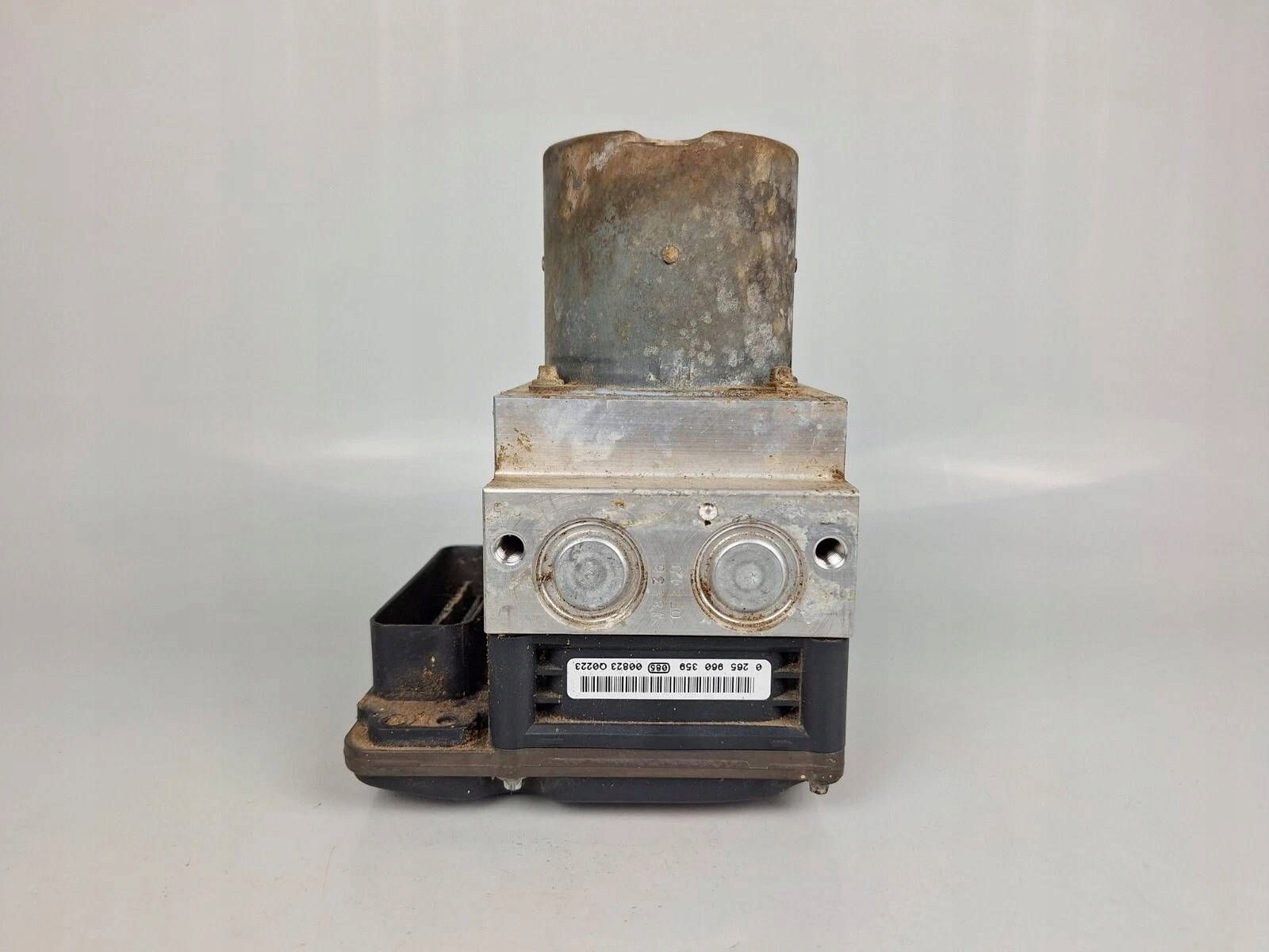 BMW X5 E70 2008 pump ABS