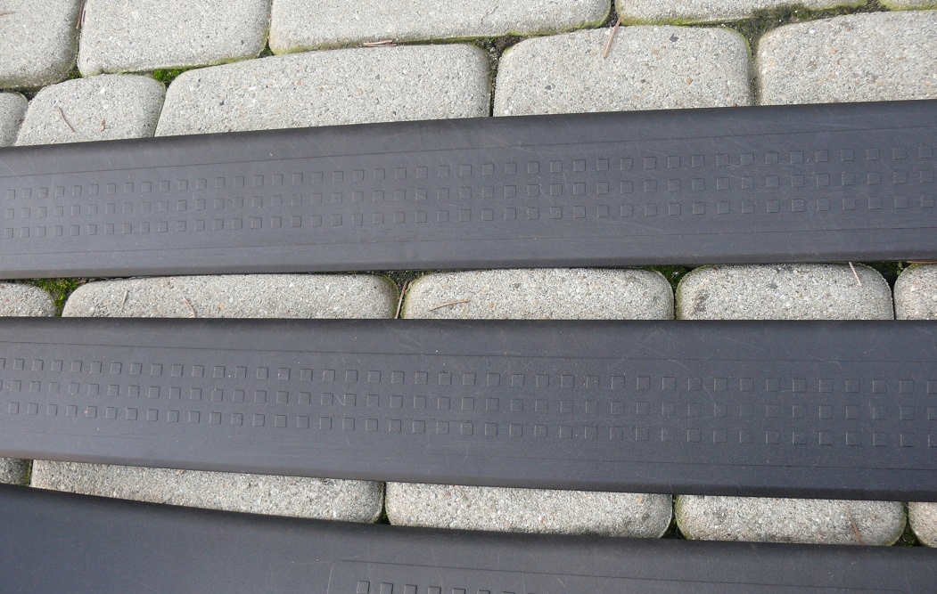 mouldings covers inner SLUPKA of the threshold AUDI A4 B6