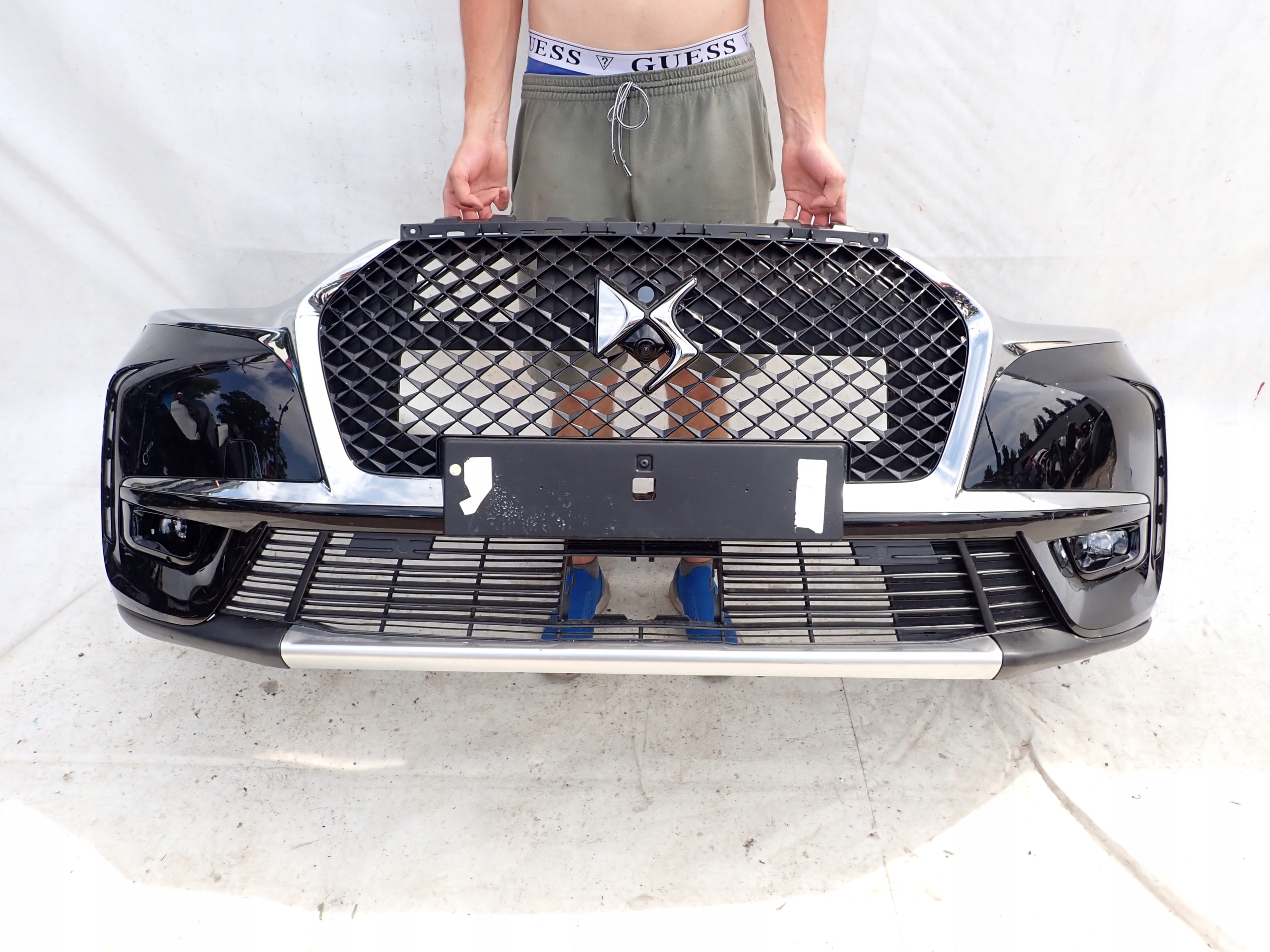 CITROEN DS7 17- front bumper front PDC for RADAR