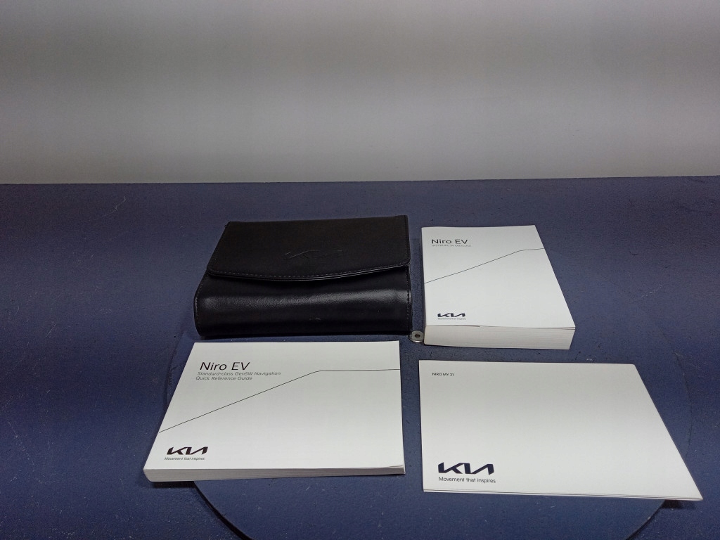 KIA SPORTAGE IV 18- KSIĄŻKA SERWISOWA INSTRUKCJA ETUI Marka Kia