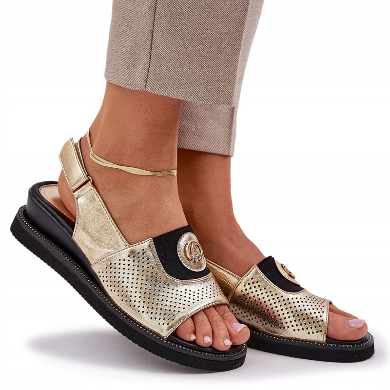 Dámské Eko Kožené Sandály Na Klínku Na Suchý Zip S Ozdobou Zlaté 37