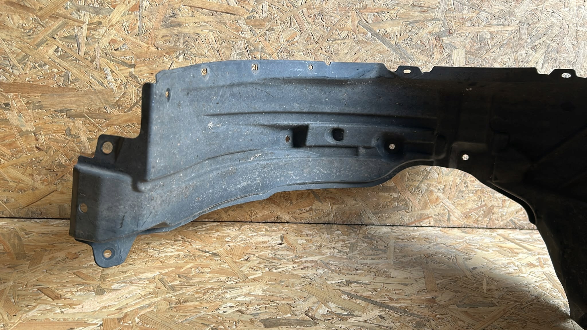 mudguard right right front front TOYOTA YARIS IV 20