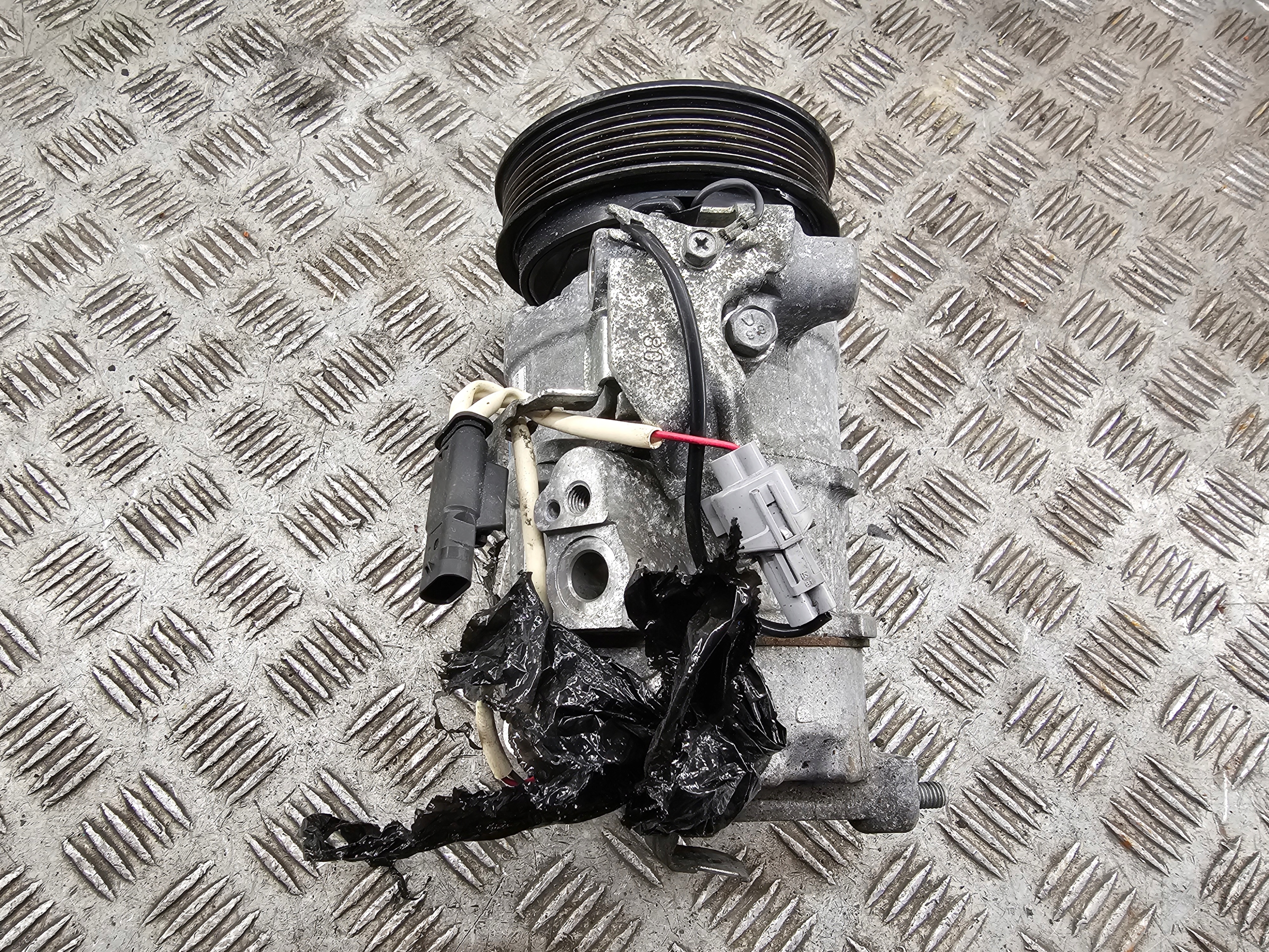 control unit module LED 260556623R RENAULT NISSAN A2C90665803