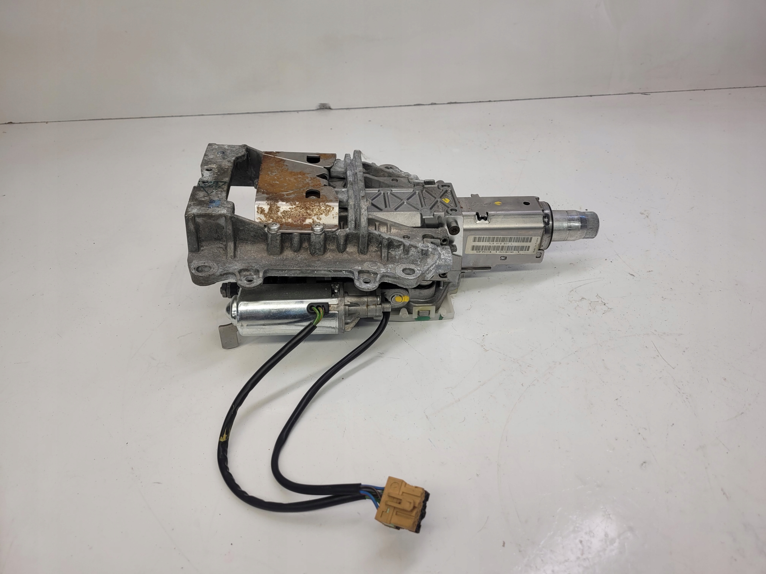 part steering wheel rod ELE AUDI Q7 7L8419501L