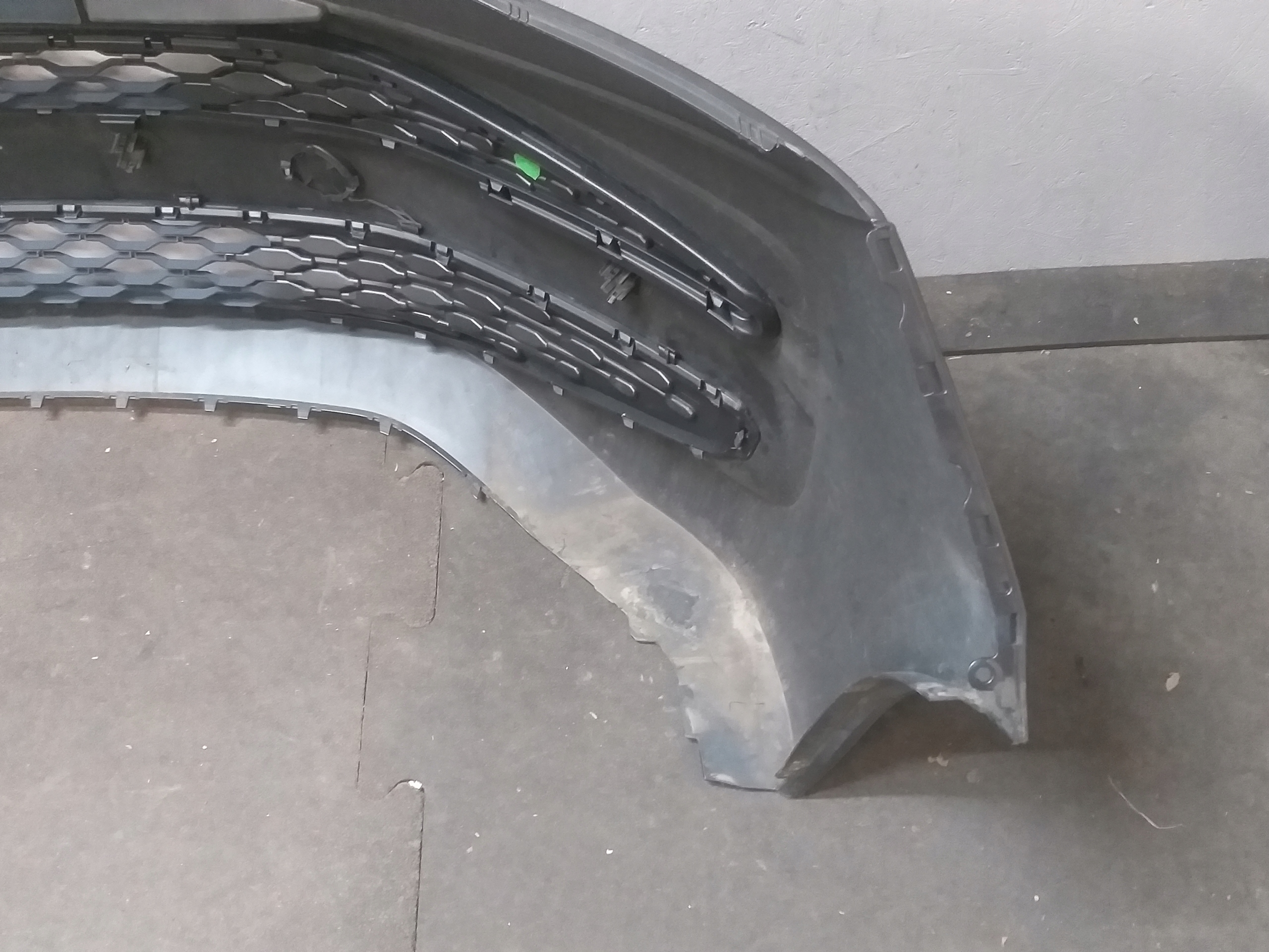 PARAURTI ANTERIORE VW T7 7T0