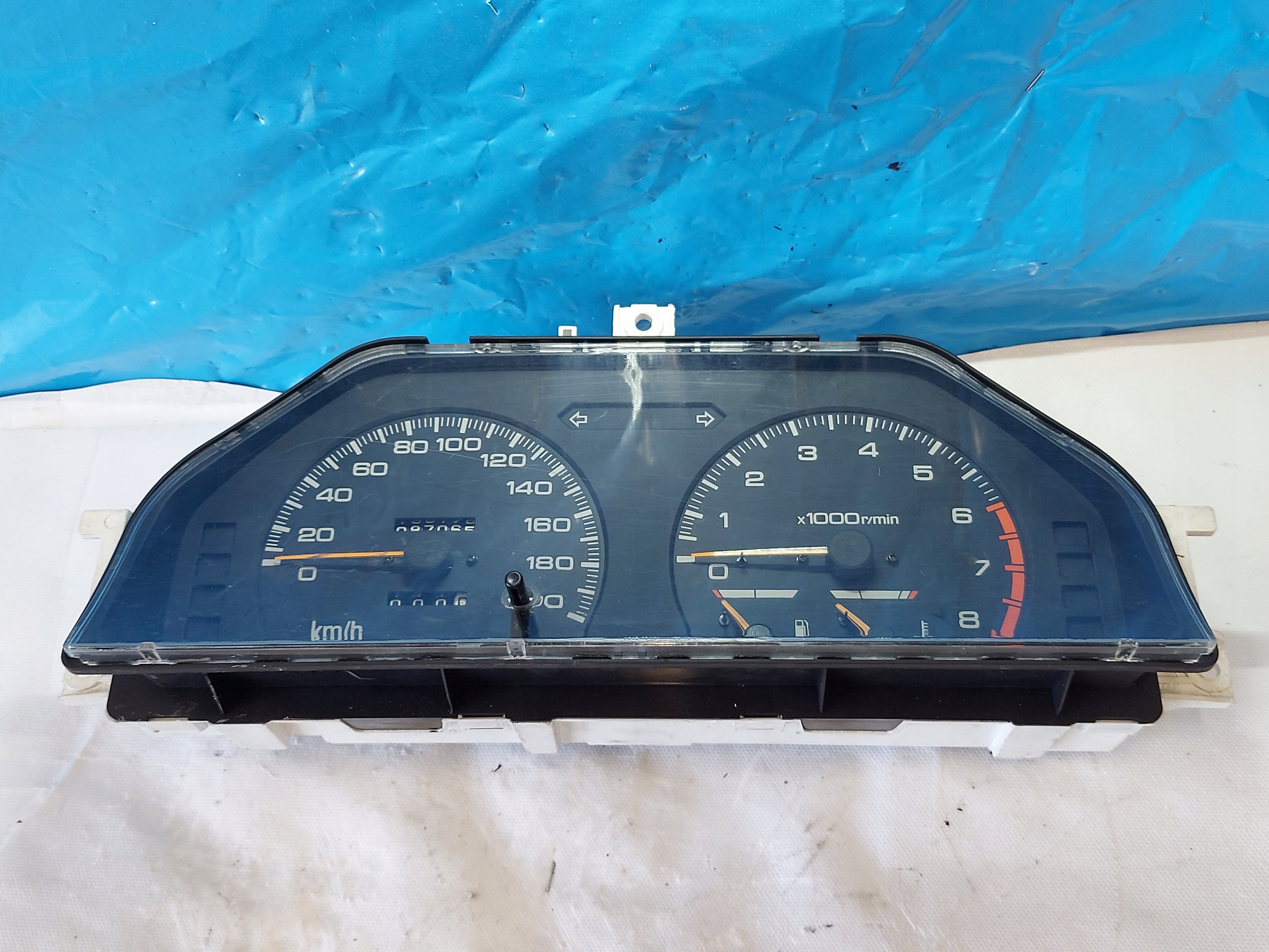dials clock MITSUBISHI LANCER 88r MB522792