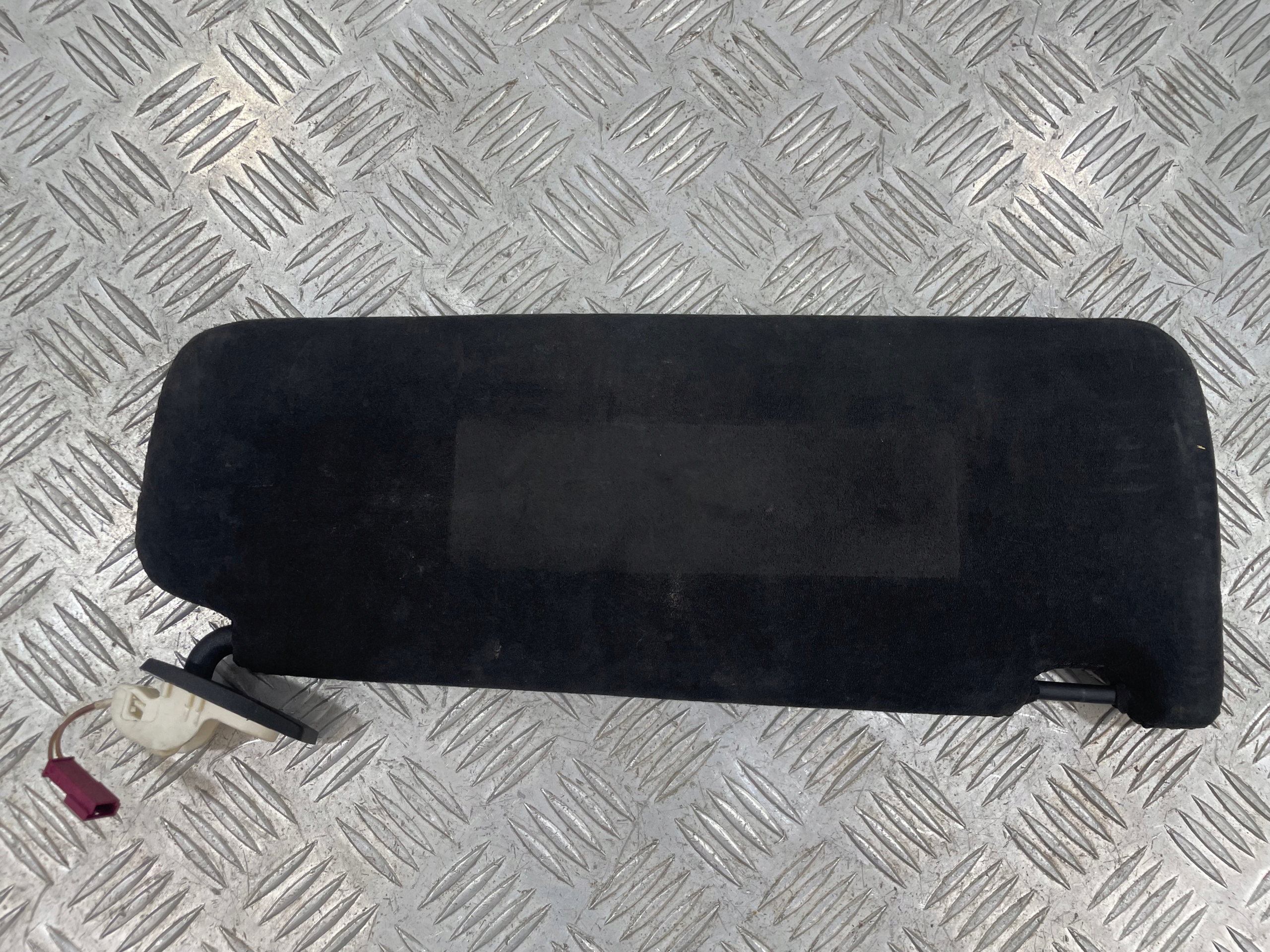 SŁONECZNIK OSŁONA PRZECIWSŁONECZNA DASZEK LEWA BMW F10 F11 ALCANTARA