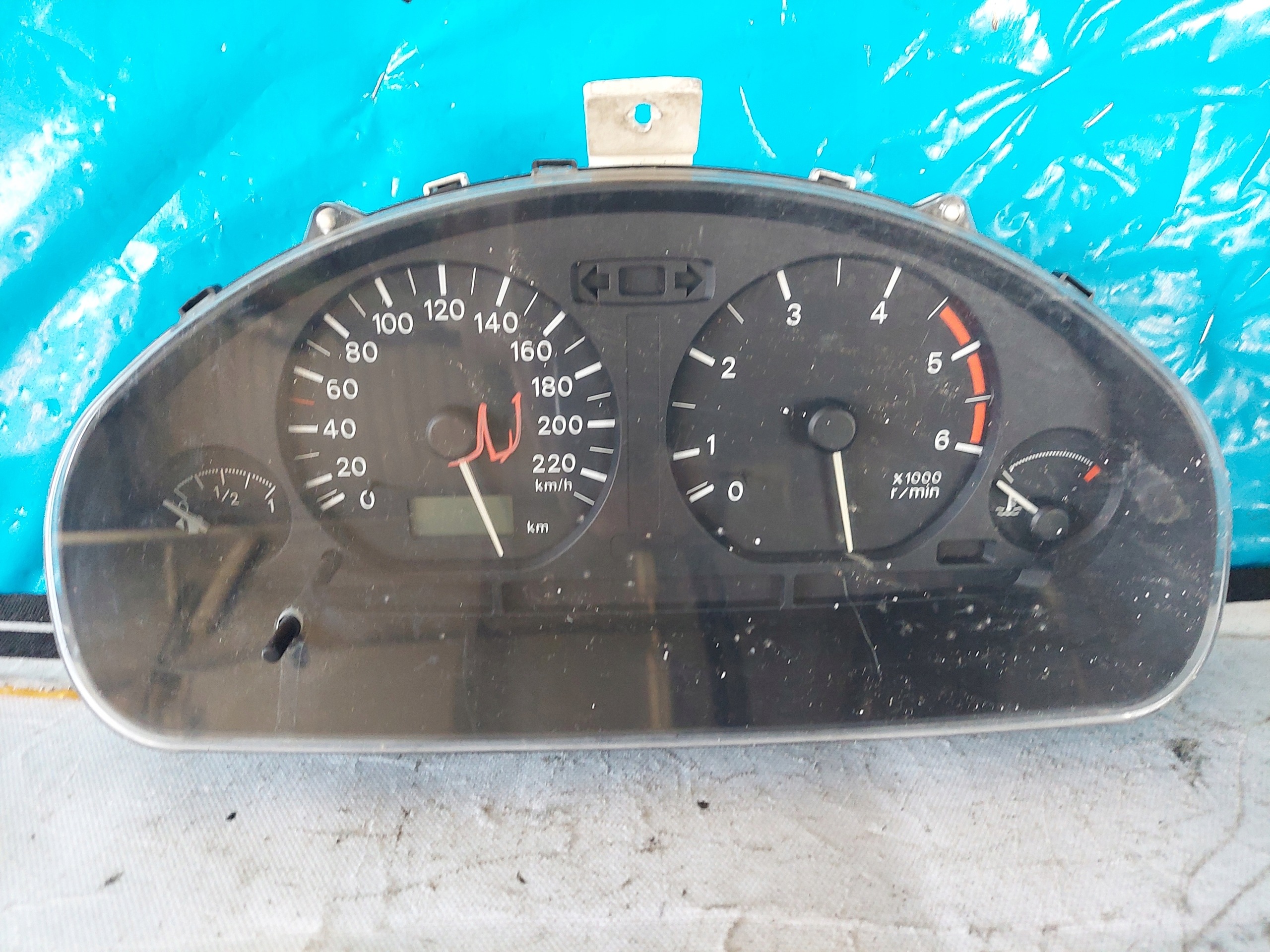 dials clock SPACE STAR 1.9 DID MR480209