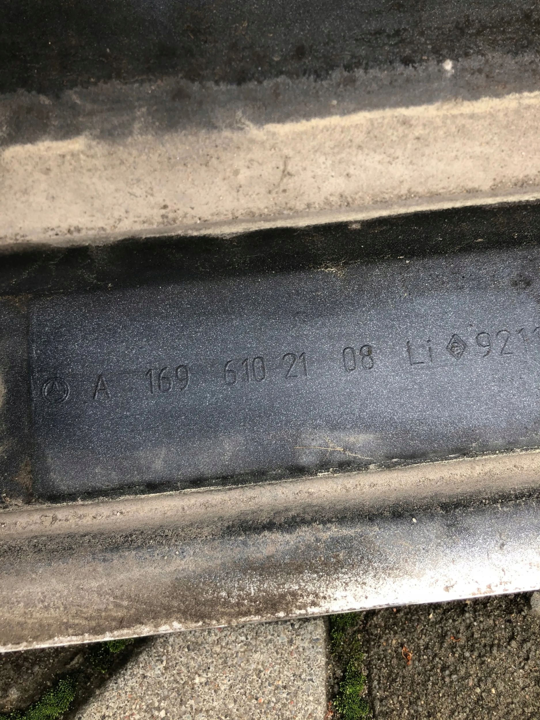 moulding threshold left MERCEDES W169 A1696102108