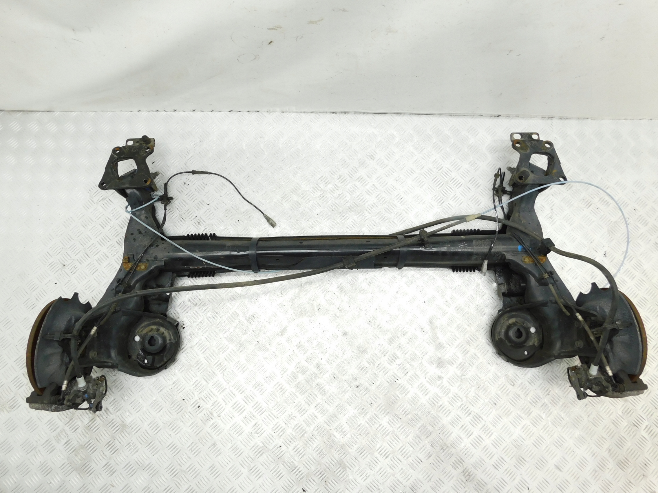 BELKA OŚ TYŁ - PEUGEOT PARTNER II lift BERLINGO