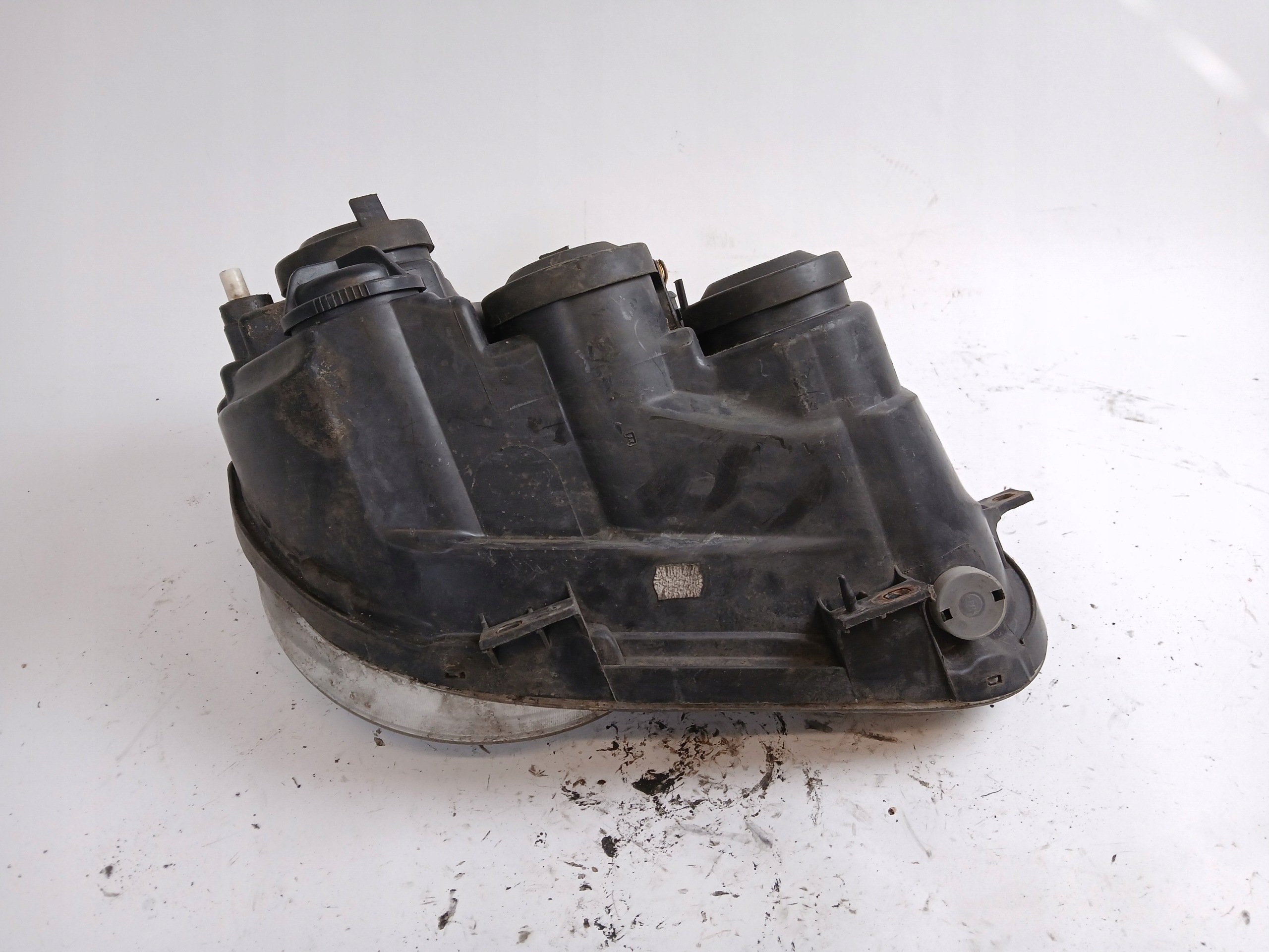 VW POLO 9N licht links vorne