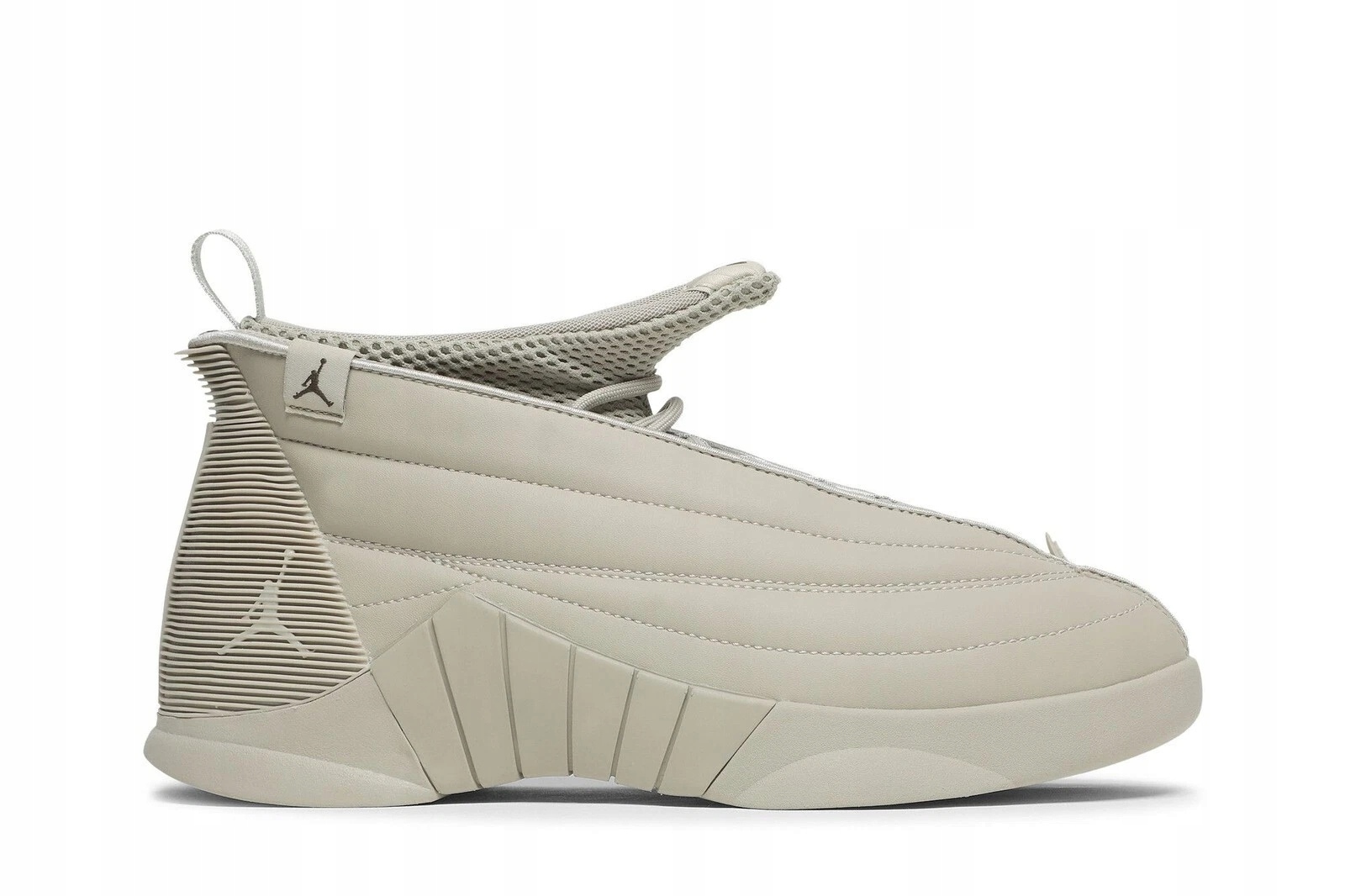 Dámské módní sportovní boty Nike Air Jordan 15 Retro DN2863-200 vel. 36.5