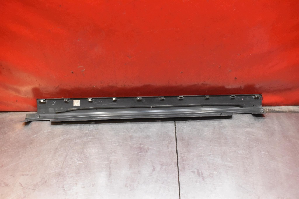 cap threshold right black CPLA-101D56-AA RANGE ROVER 4 IV L405 12-17
