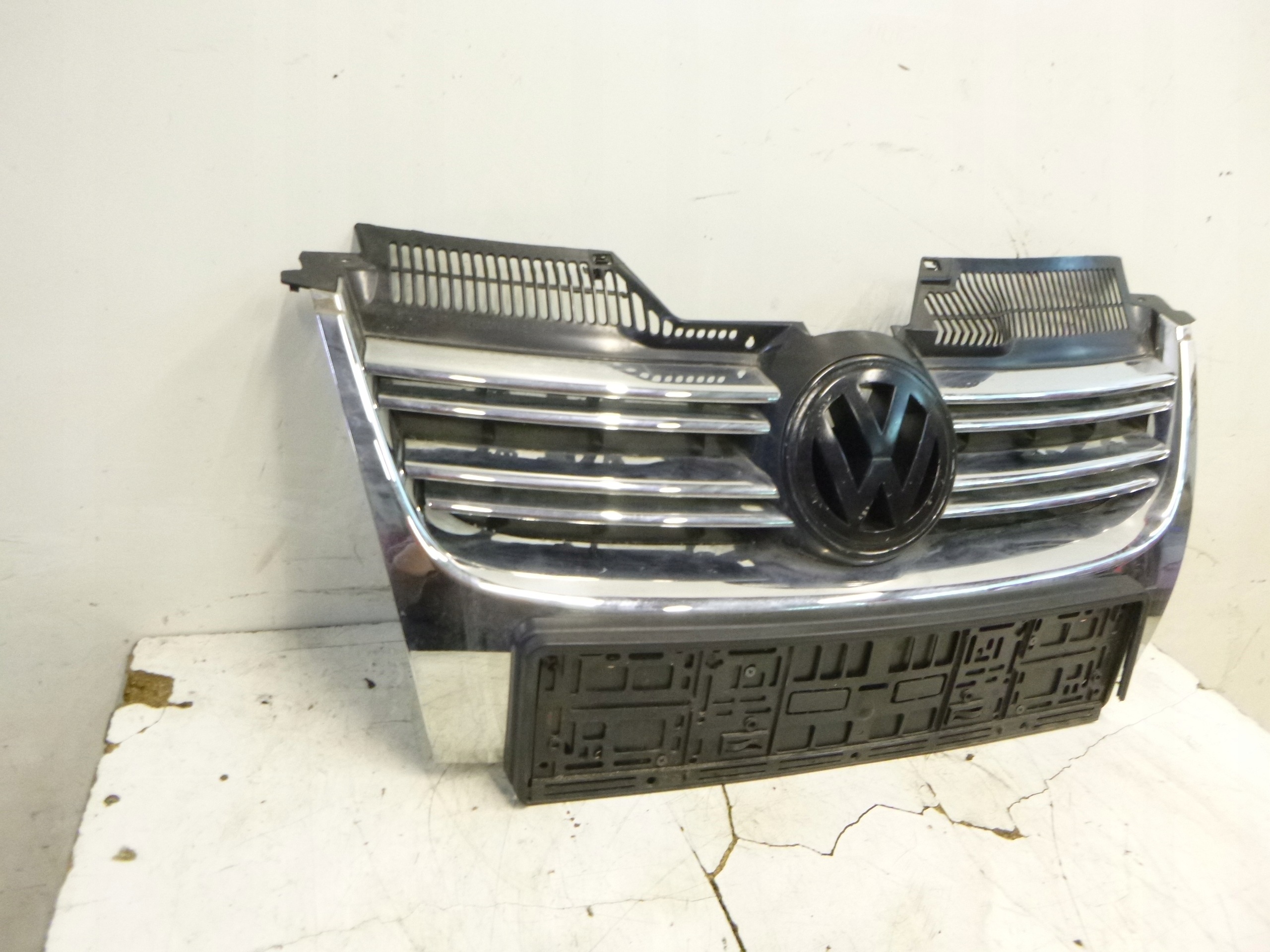grill grill vorne Chrom VW Golf V, GT Jetta III 1K5853653A DFA