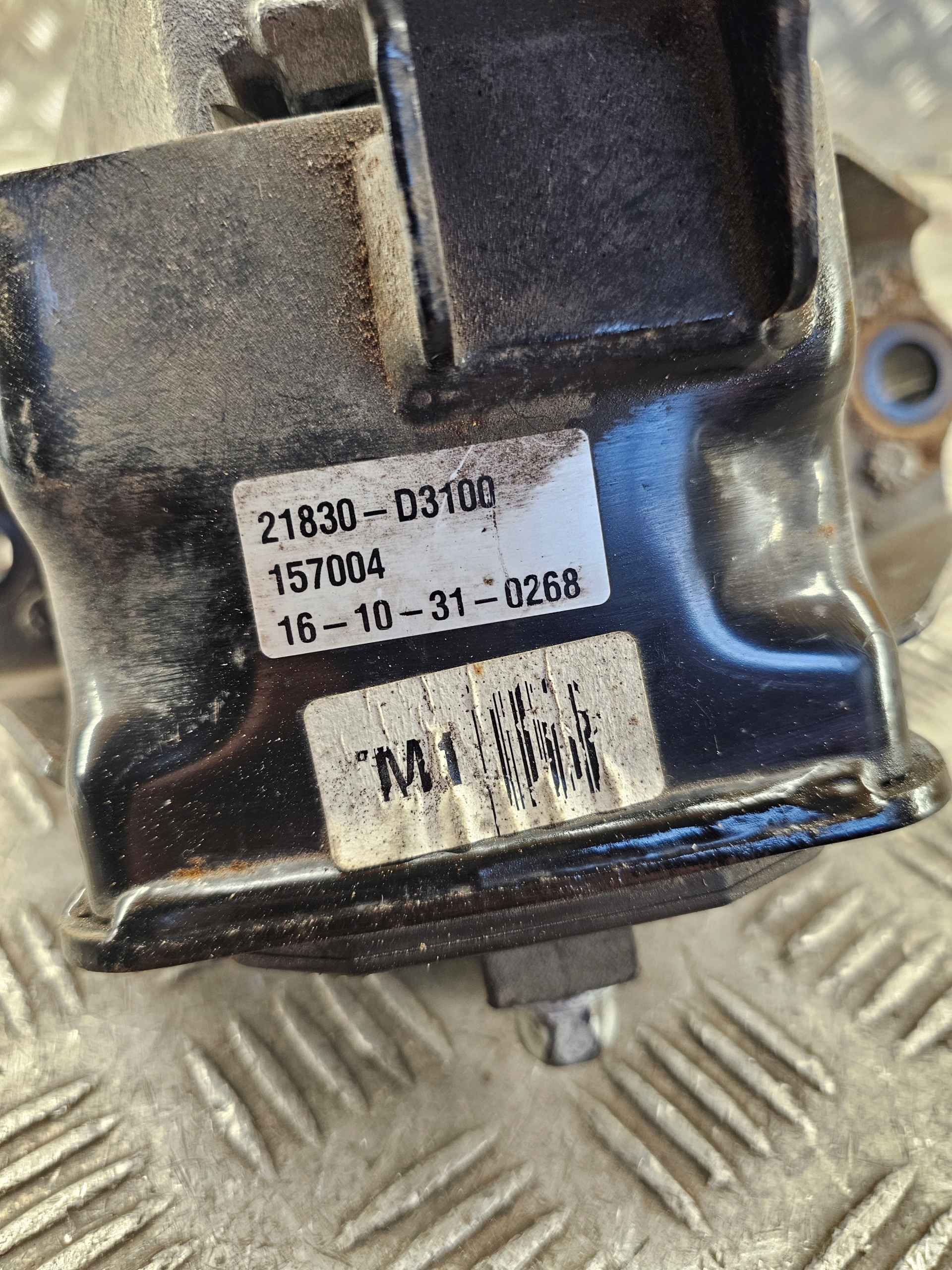 HYUNDAI TUCSON 15-20 gearbox mounting 21830-D3100 1.7 CRDI