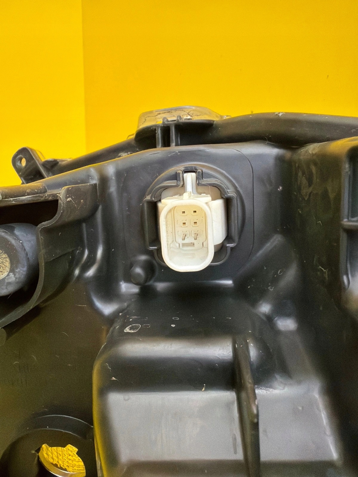 light left Toyota Yaris IV 4 normal H7 2019-2023 K0-6