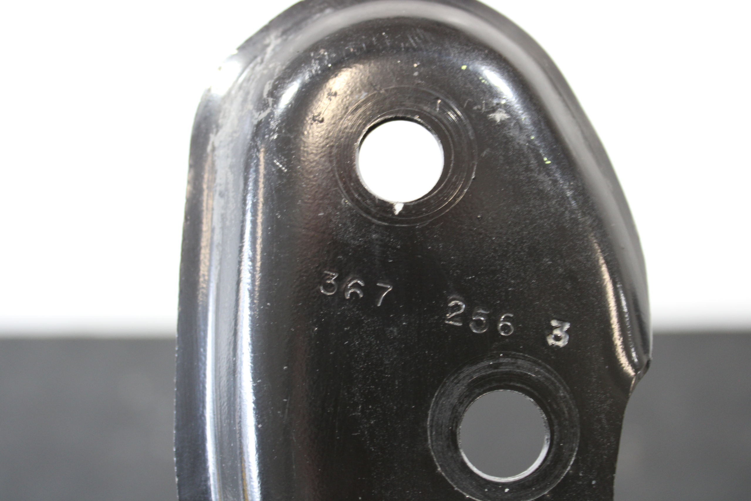 Stütze Halter Achsträgers links vorne JEEP CHEROKEE V 5 KL