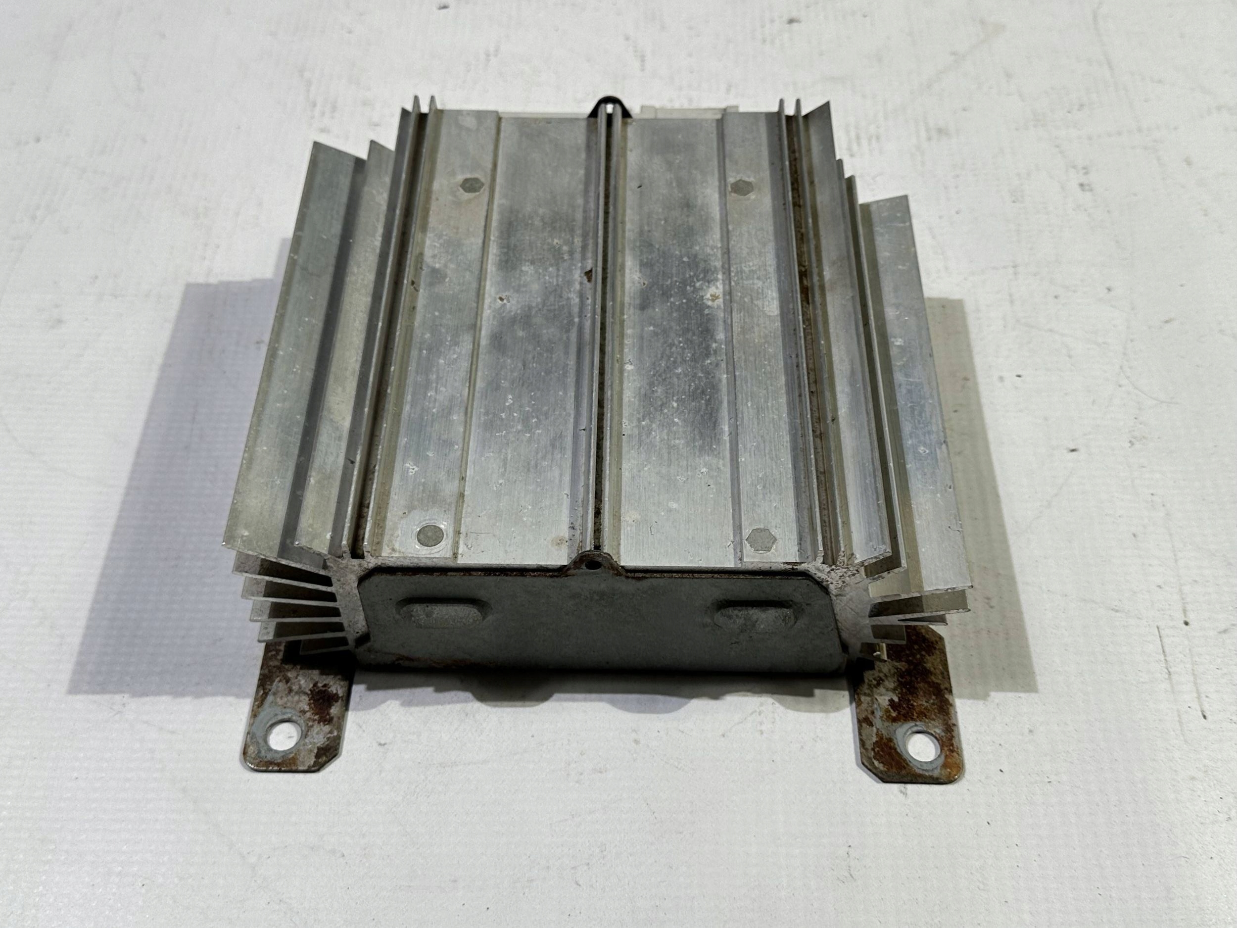 amplifier module audio dzwieku Nissan Titan 2016+