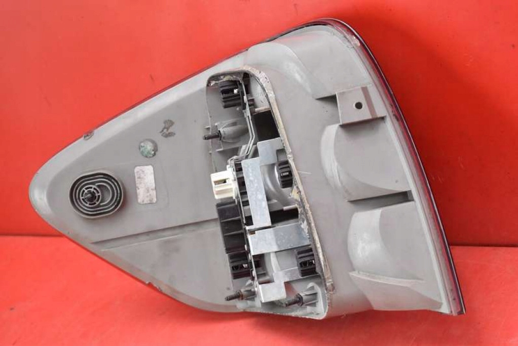 light right rear part rear MERCEDES ML W164 05-08