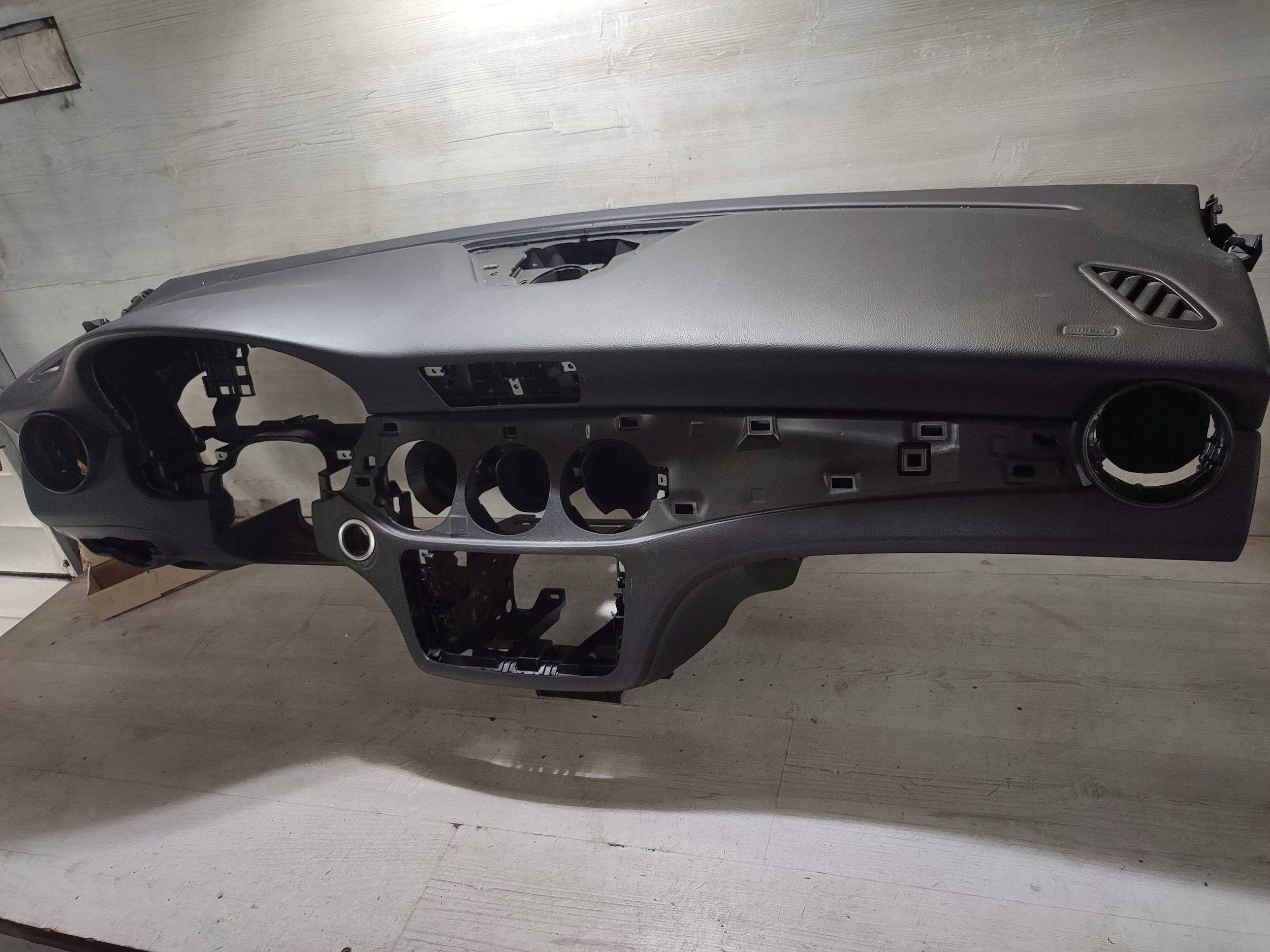 Mercedes-Benz GLA W156 2015 dashboard instrument panel