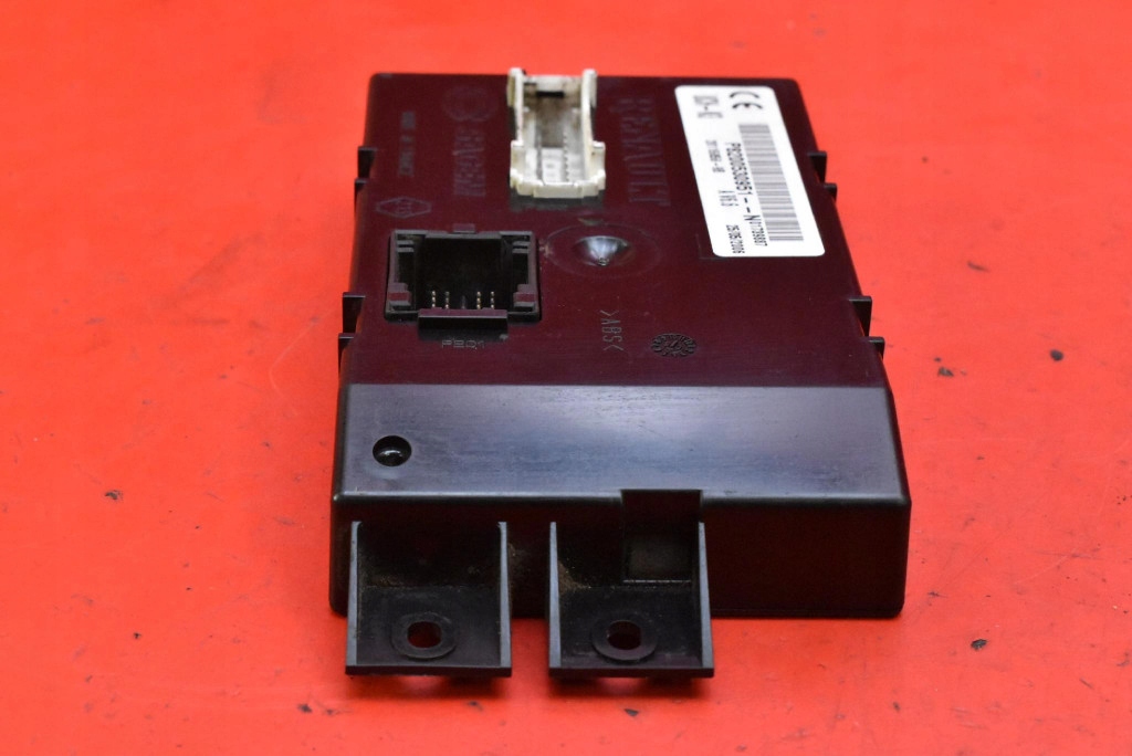 control unit module UCH-N3 P8200530951 RENAULT MASCOTT 3.0 DXI 156 KM 99-10
