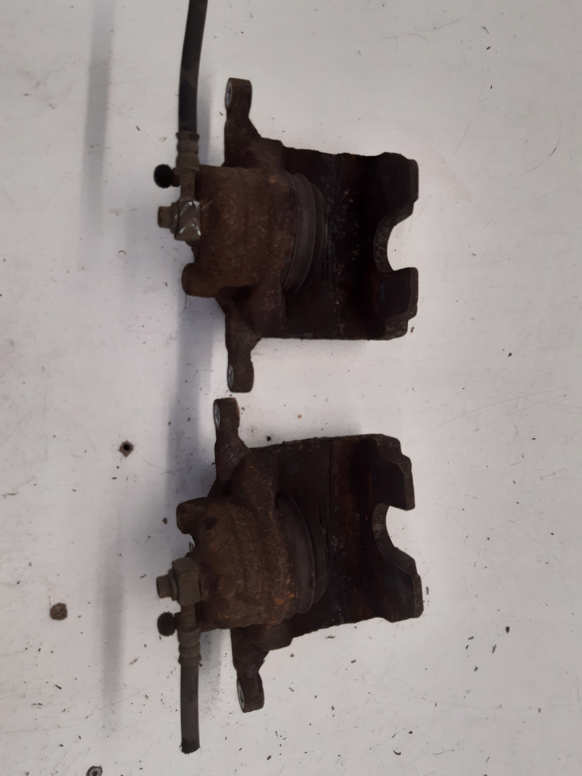 calipers front para Opel Mokka A 1,6 CDTI