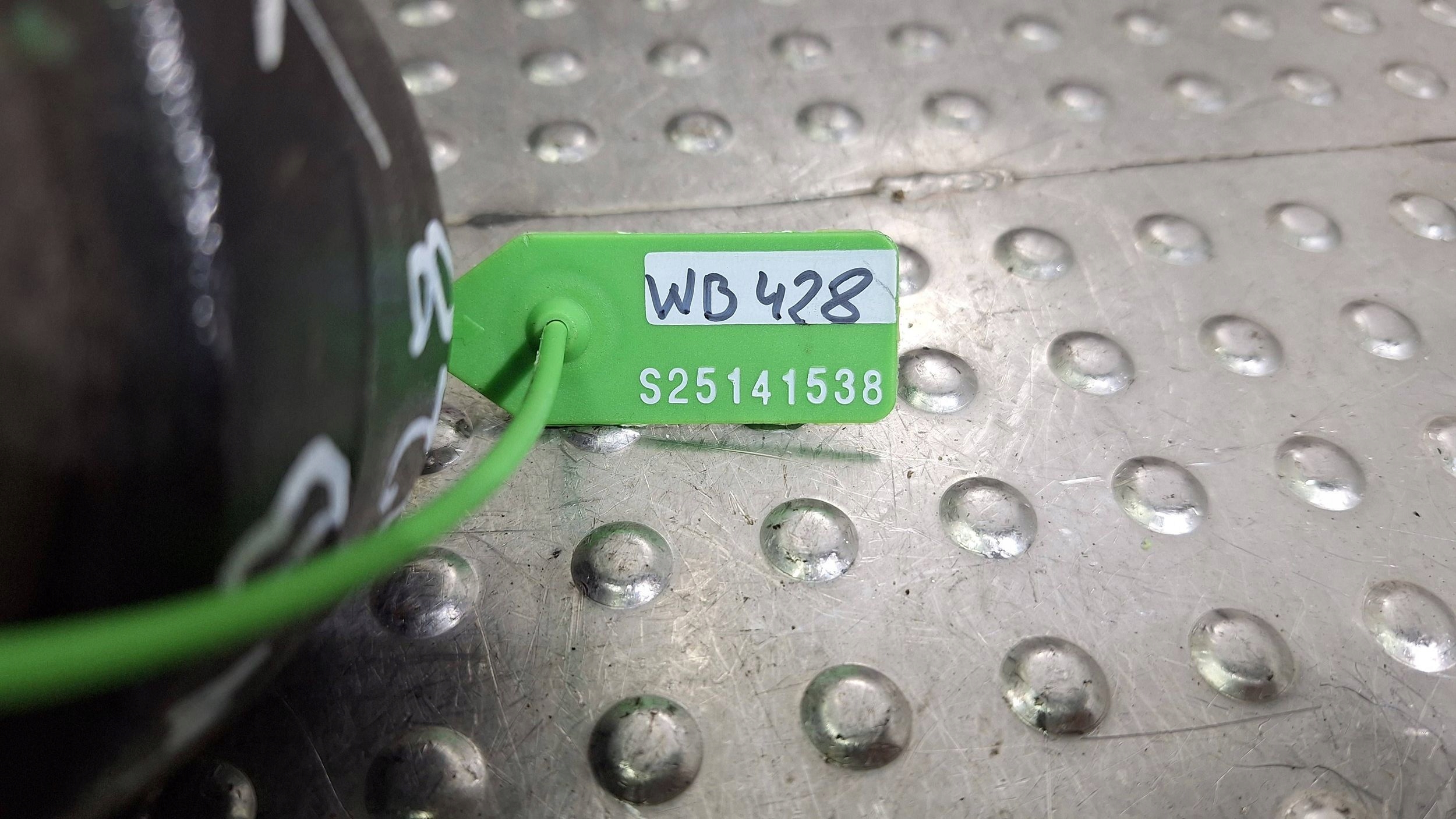 arm left front upper BANAN 6769717 BMW X5 E53