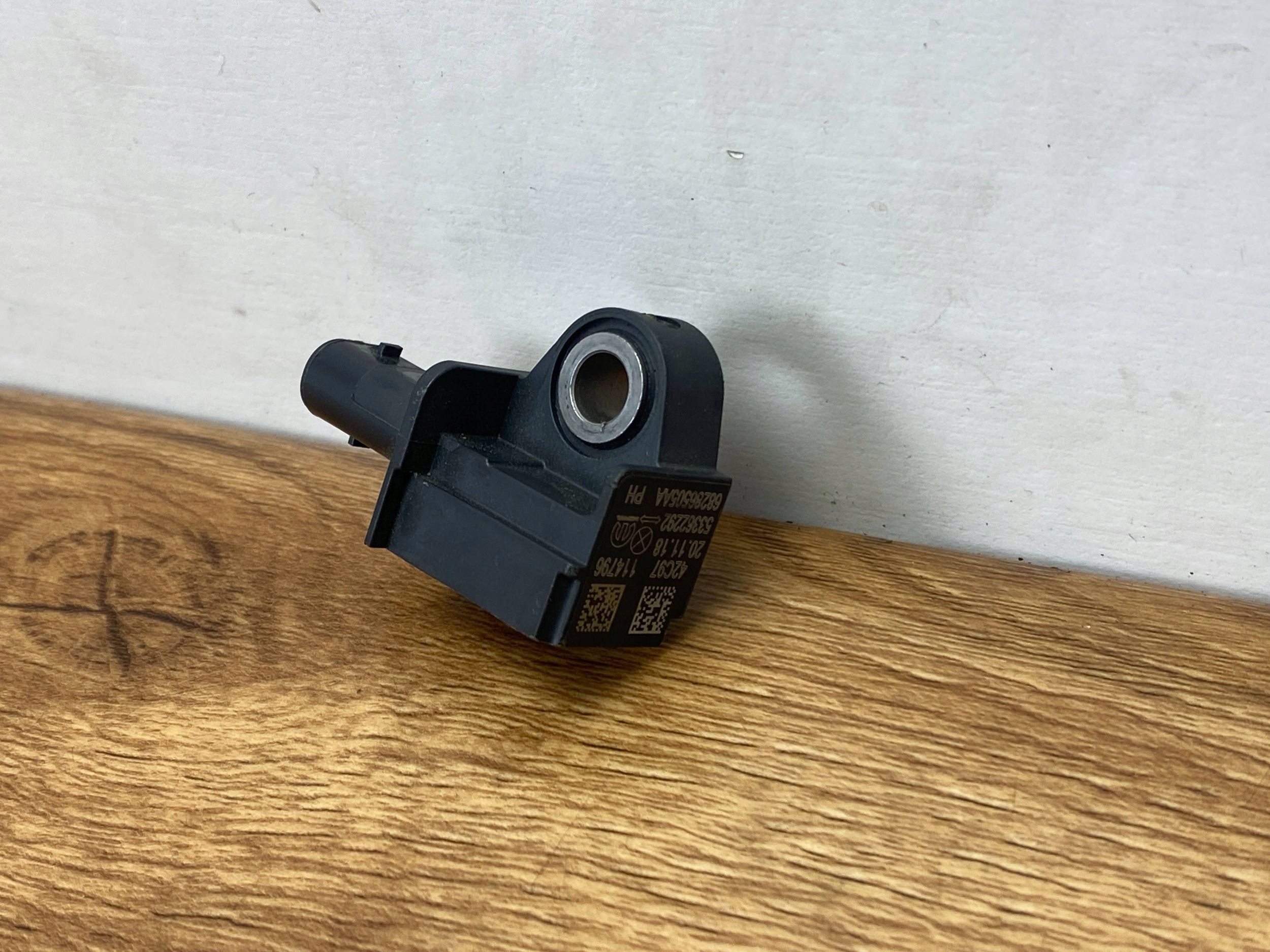 Sensor przyspieszenia Jeep Wrangler JL IV 2018+
