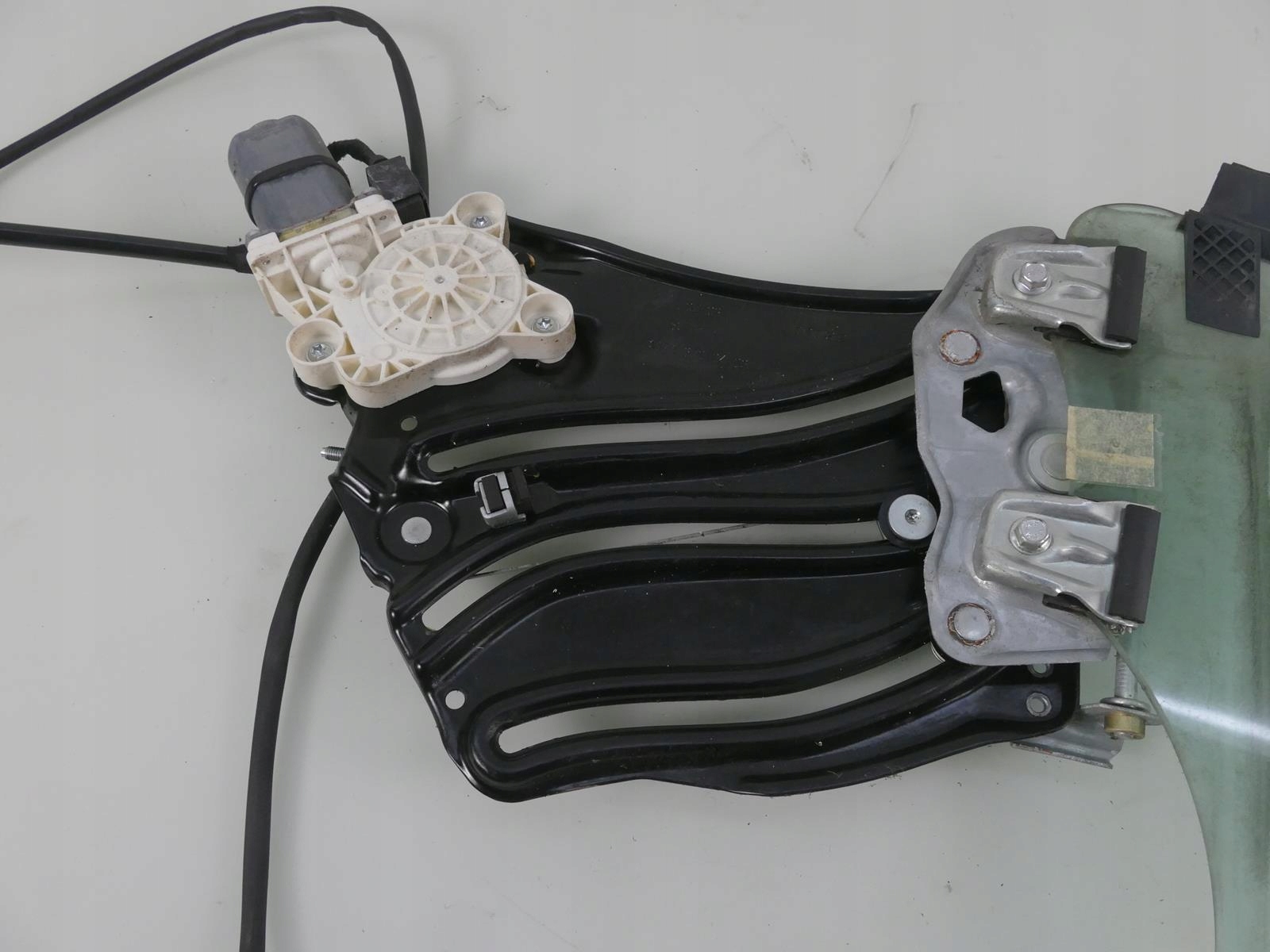 MERCEDES SLK R171 window regulator right rear part window