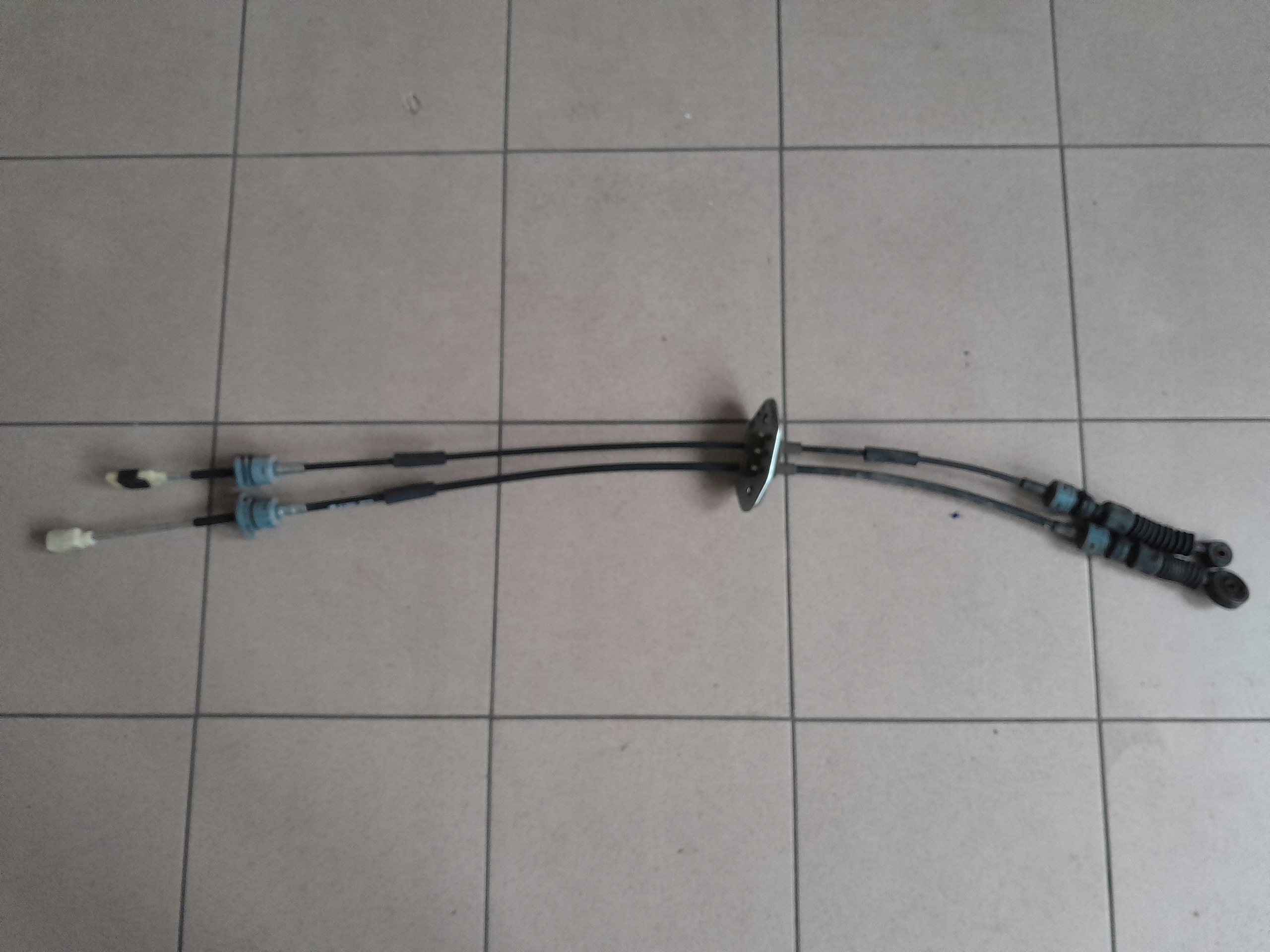 43794-2Y300 437942Y300 - HYUNDAI IX35 2011 2.0 CRDI ПЕРЕКЛЮЧЕНИЯ ПЕРЕДАЧ