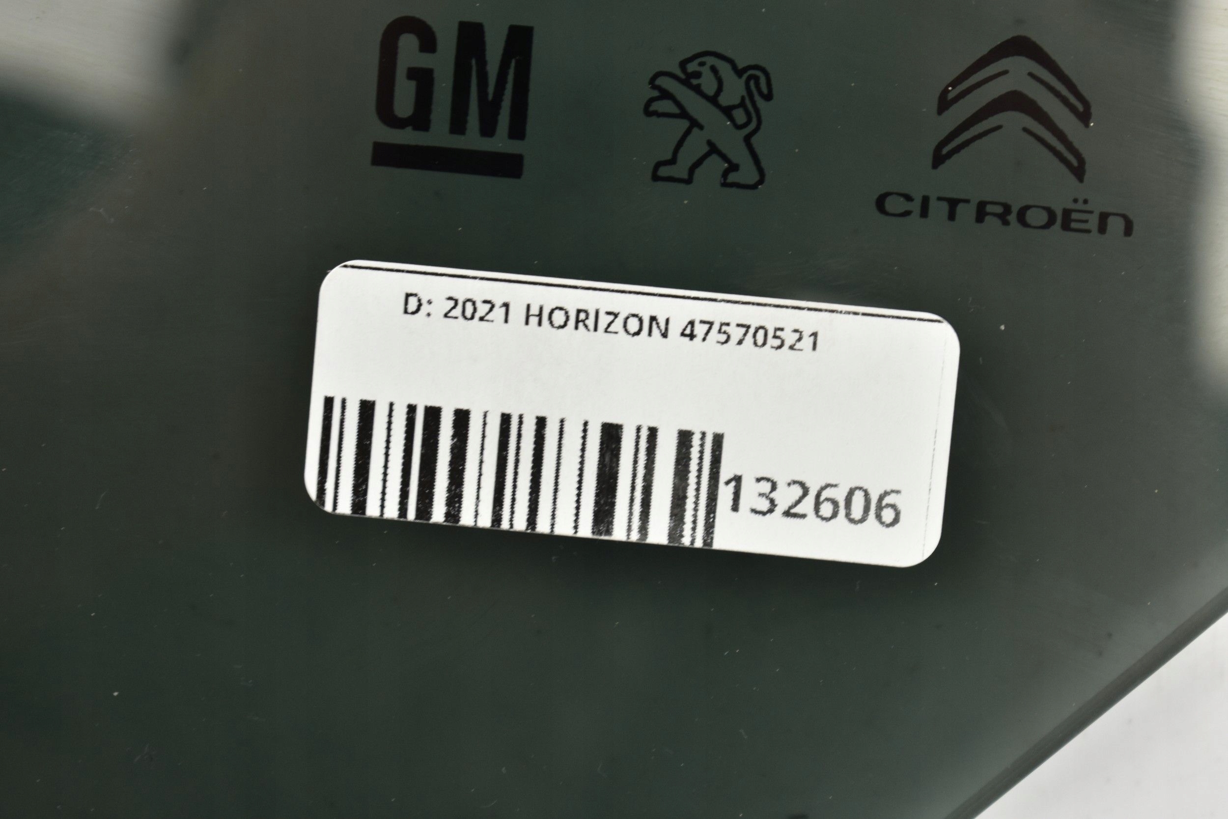 SZYBA LEWY TYŁ PEUGEOT RIFTER HORIZON 2021R Strona zabudowy tył - lewa