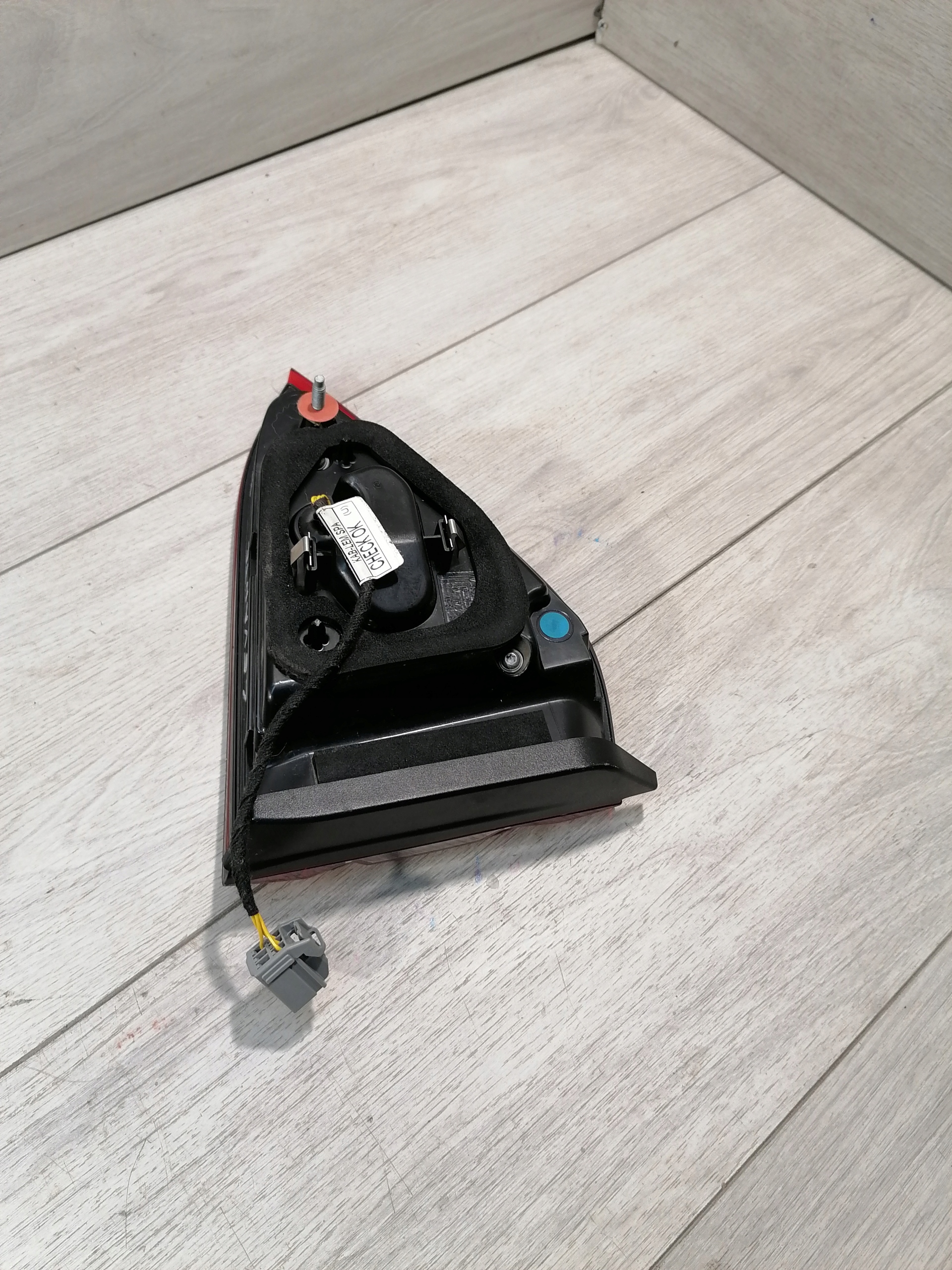 LEVANTE фонарь правый 20680202