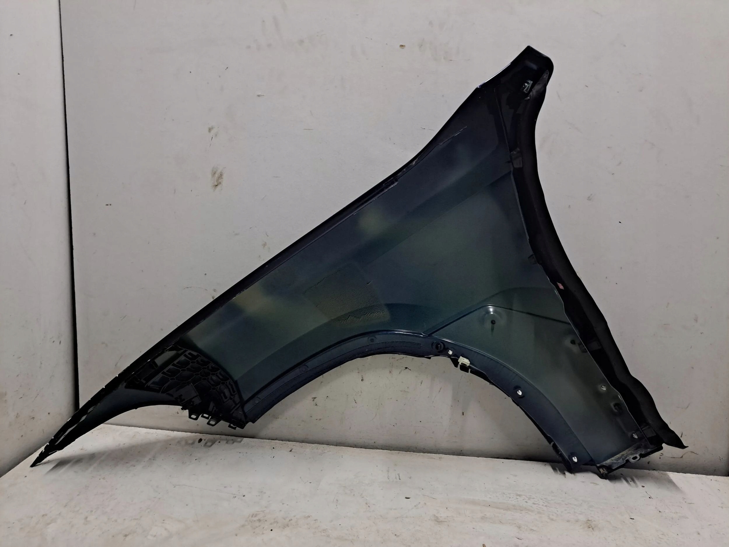 BMW X6 G06 2022 Przód strona prawa Błotniki Producent części BMW OE